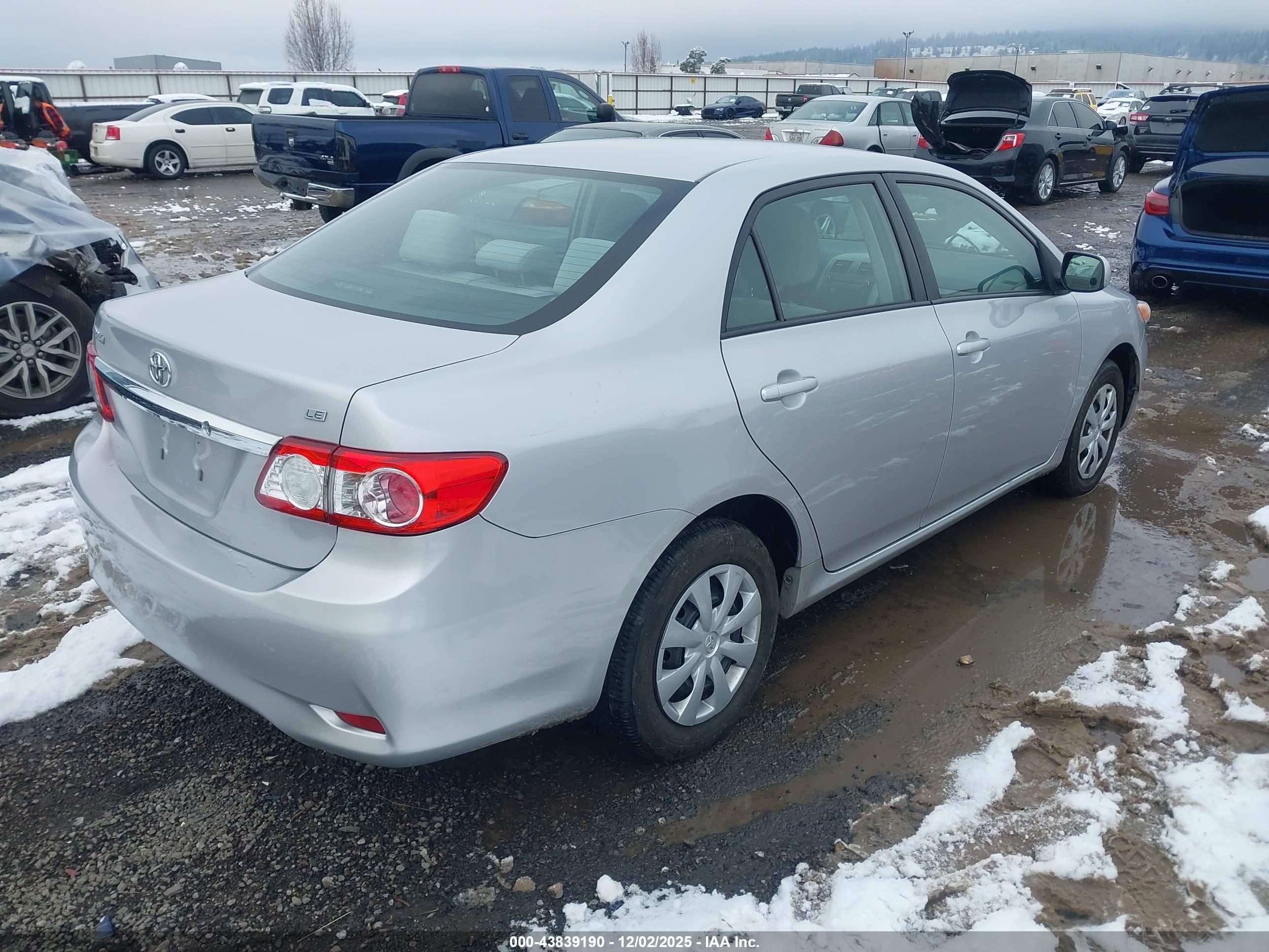 TOYOTA COROLLA image 4