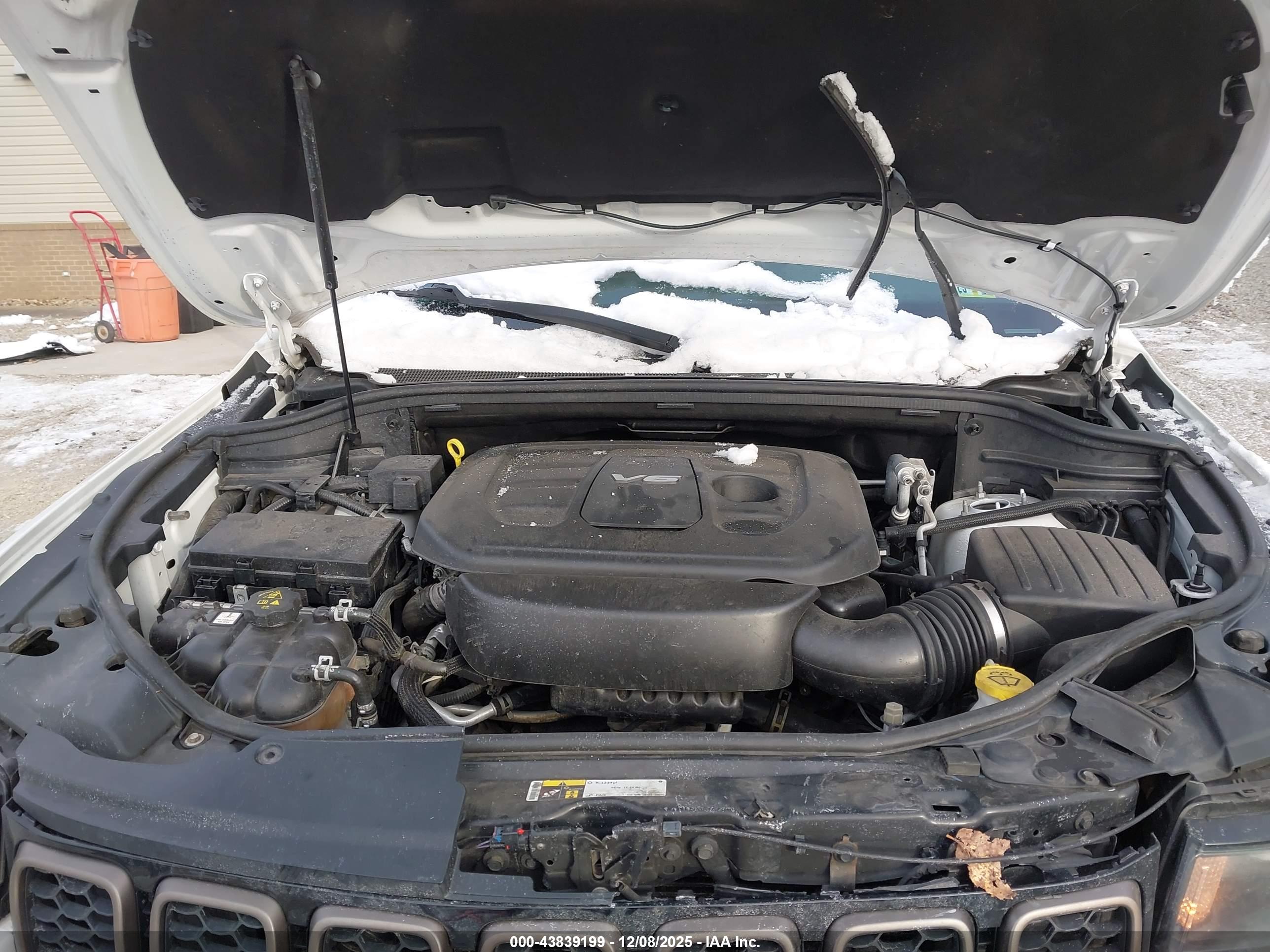 JEEP GRAND image 10