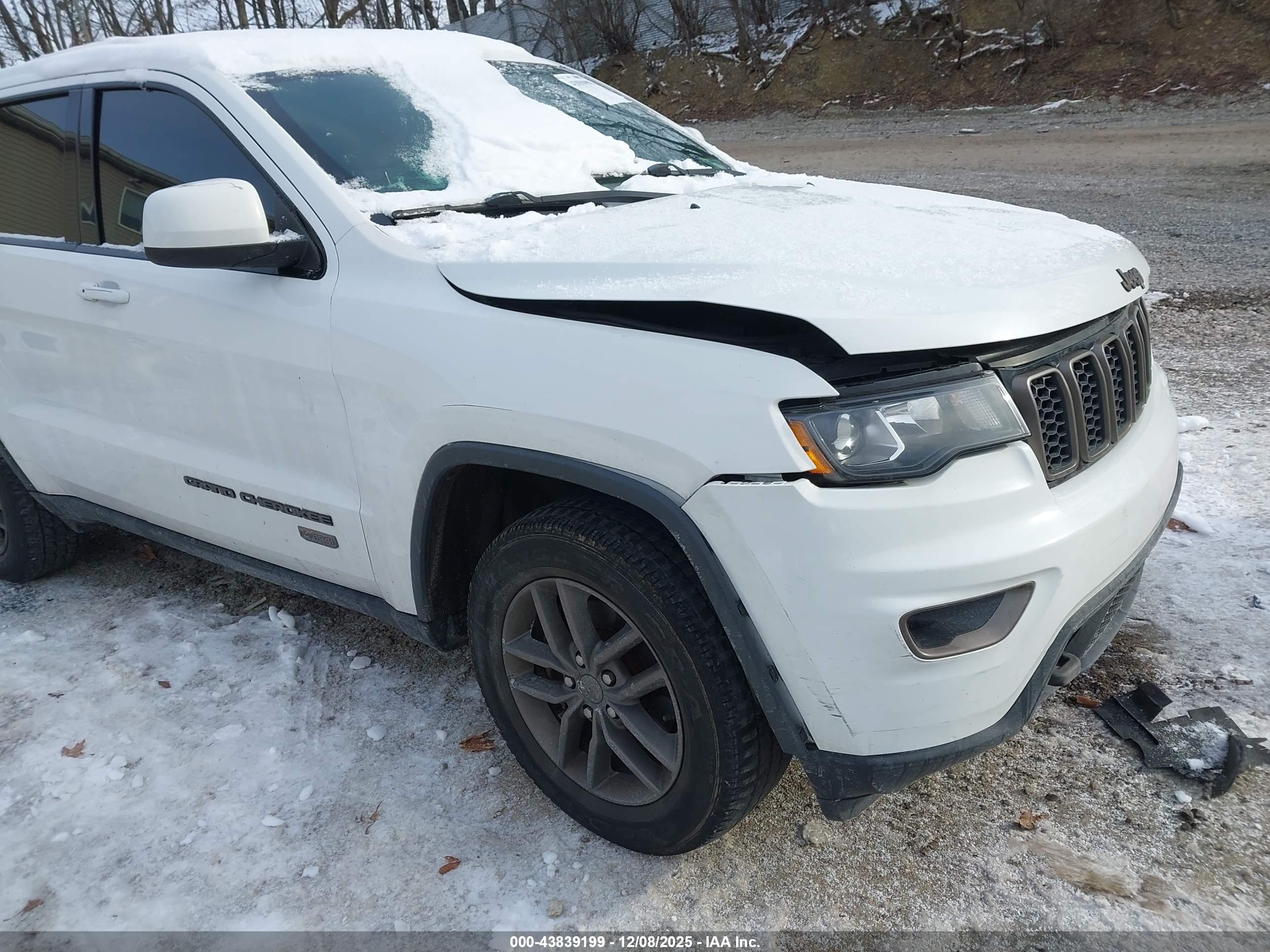 JEEP GRAND image 6