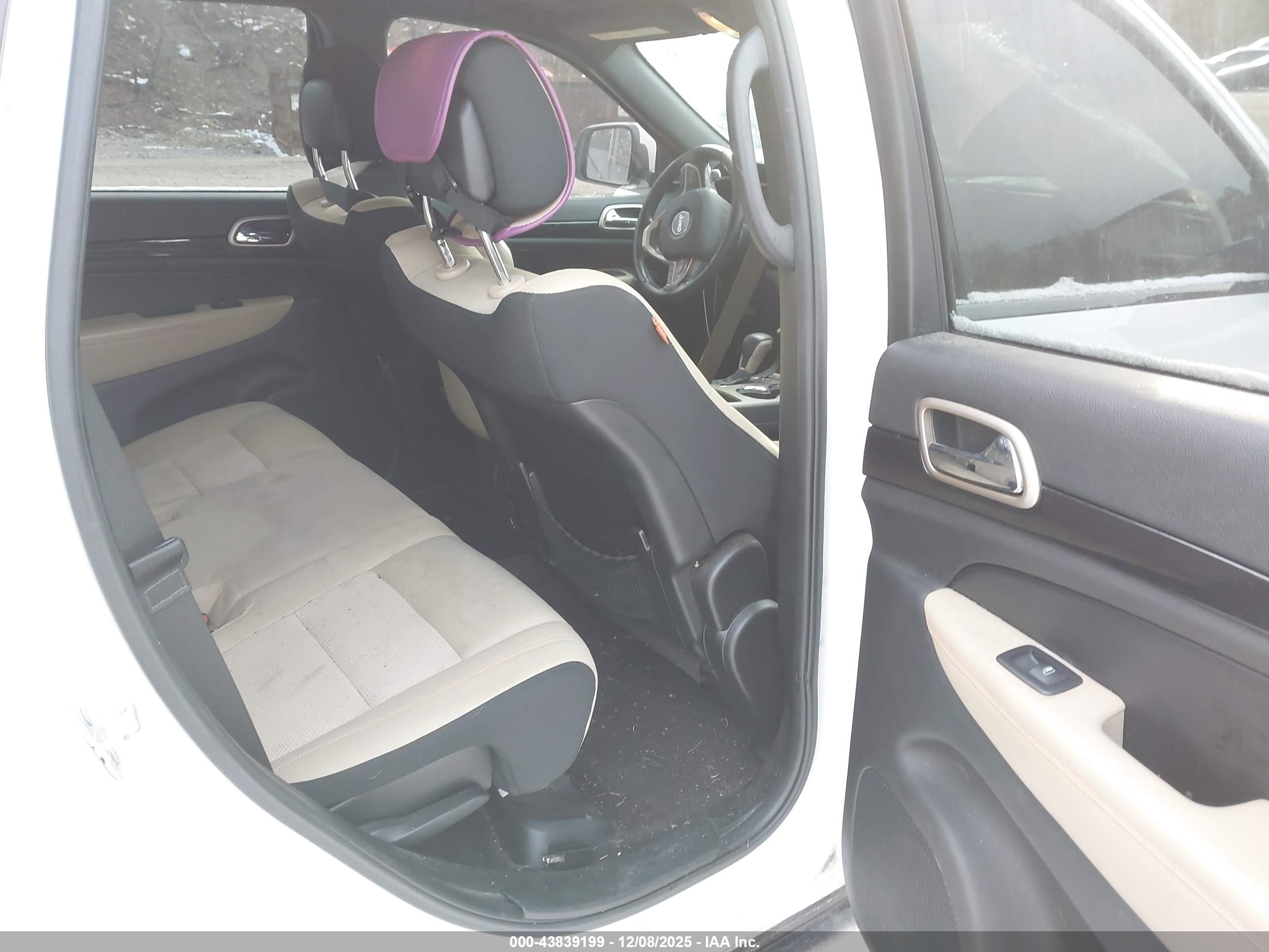 JEEP GRAND image 8
