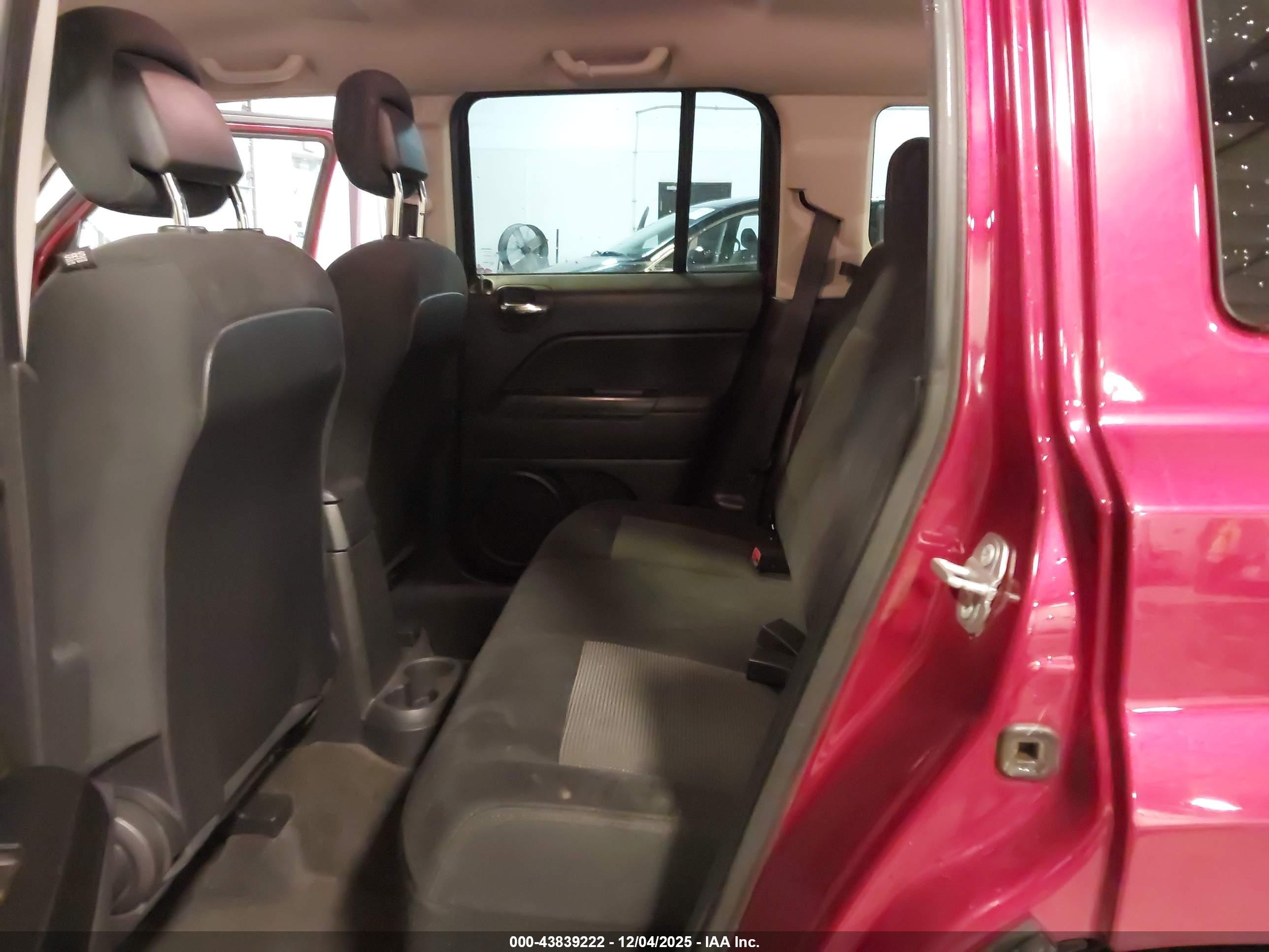 JEEP PATRIOT image 8