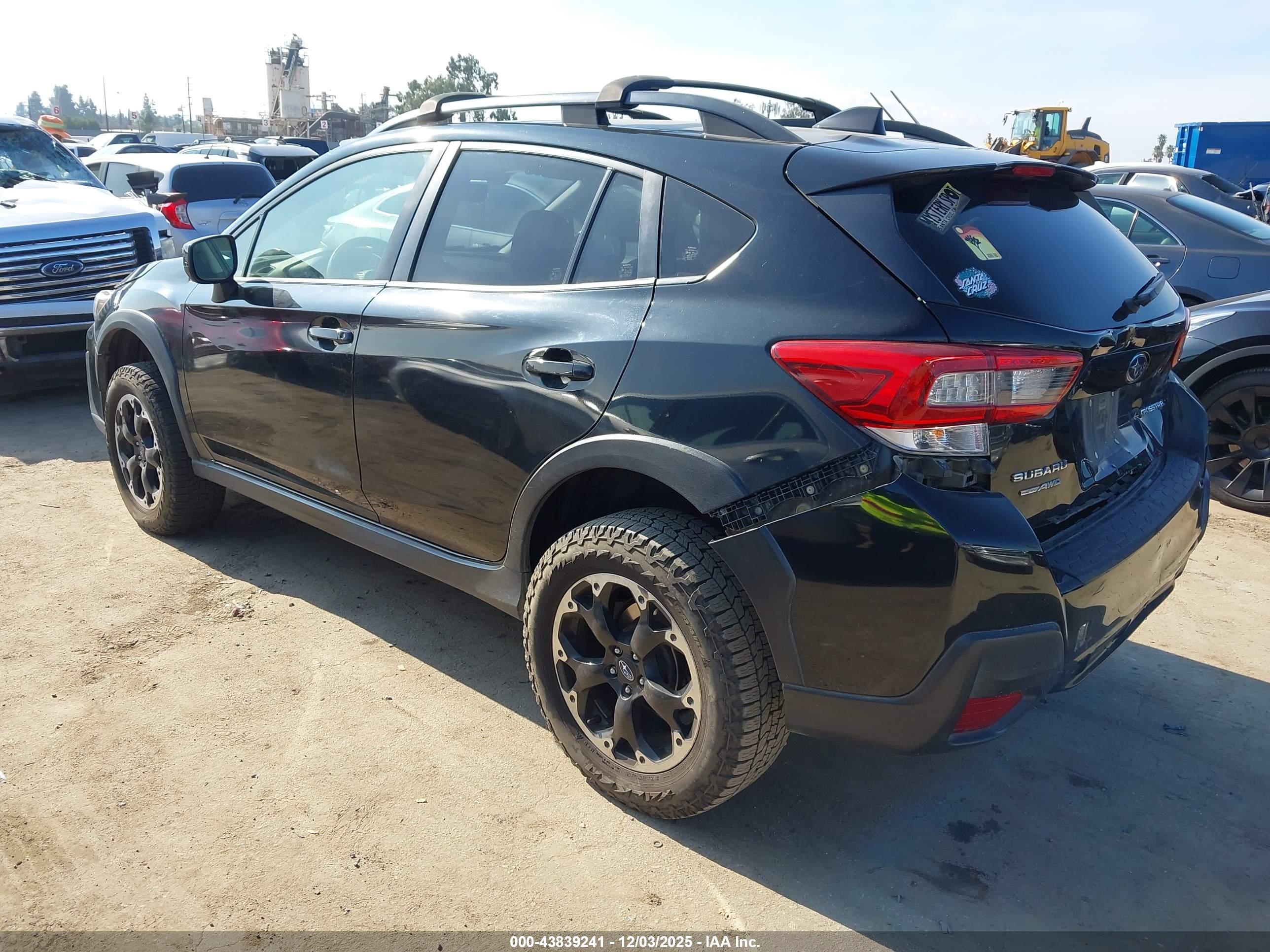 SUBARU CROSSTREK image 3