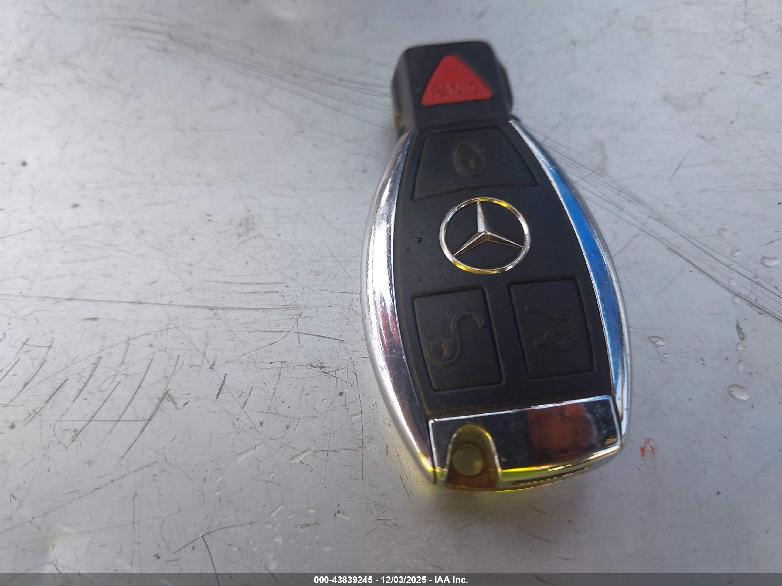 MERCEDES-BENZ C image 11