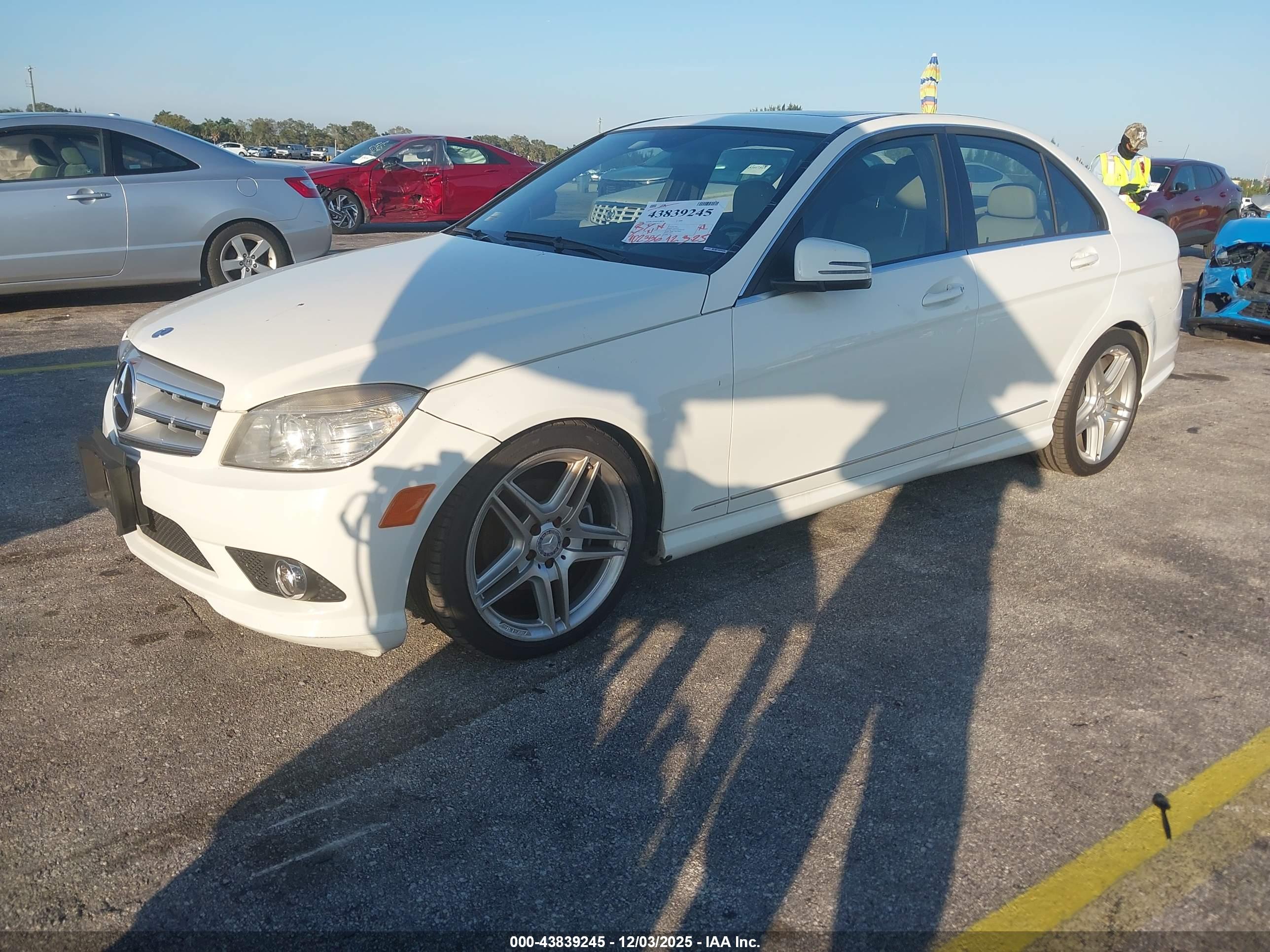 MERCEDES-BENZ C image 2