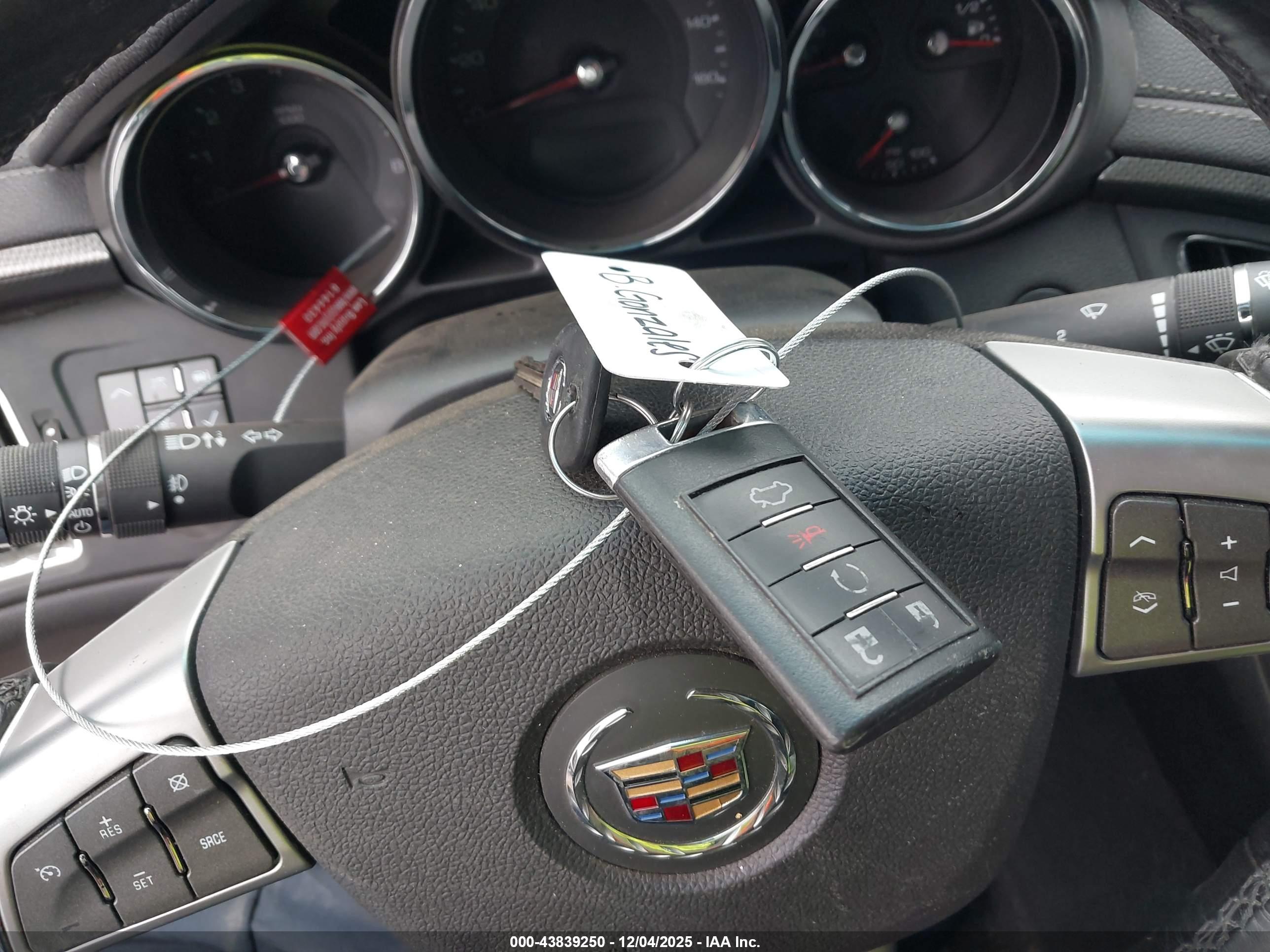 CADILLAC CTS image 11