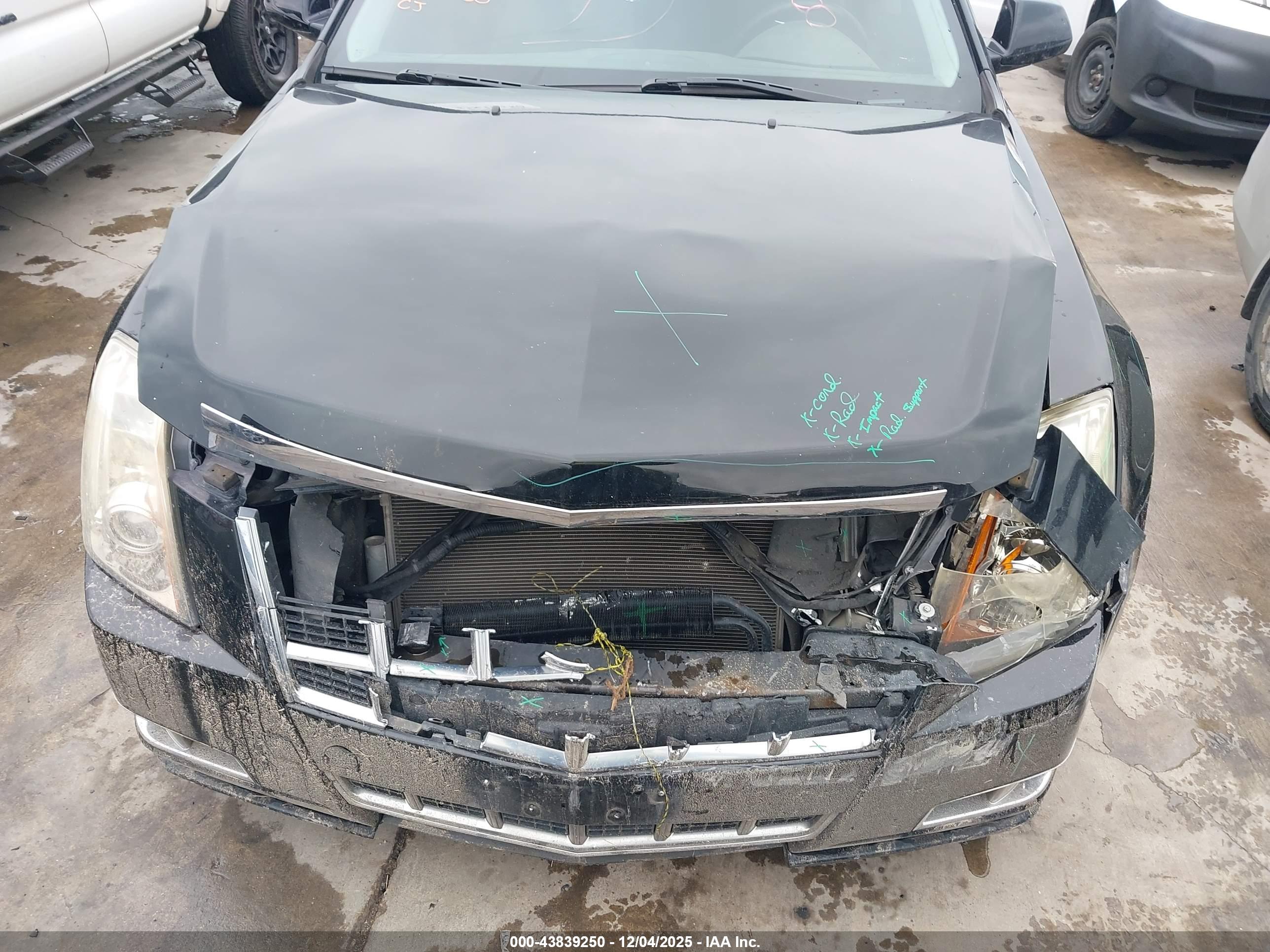 CADILLAC CTS image 6