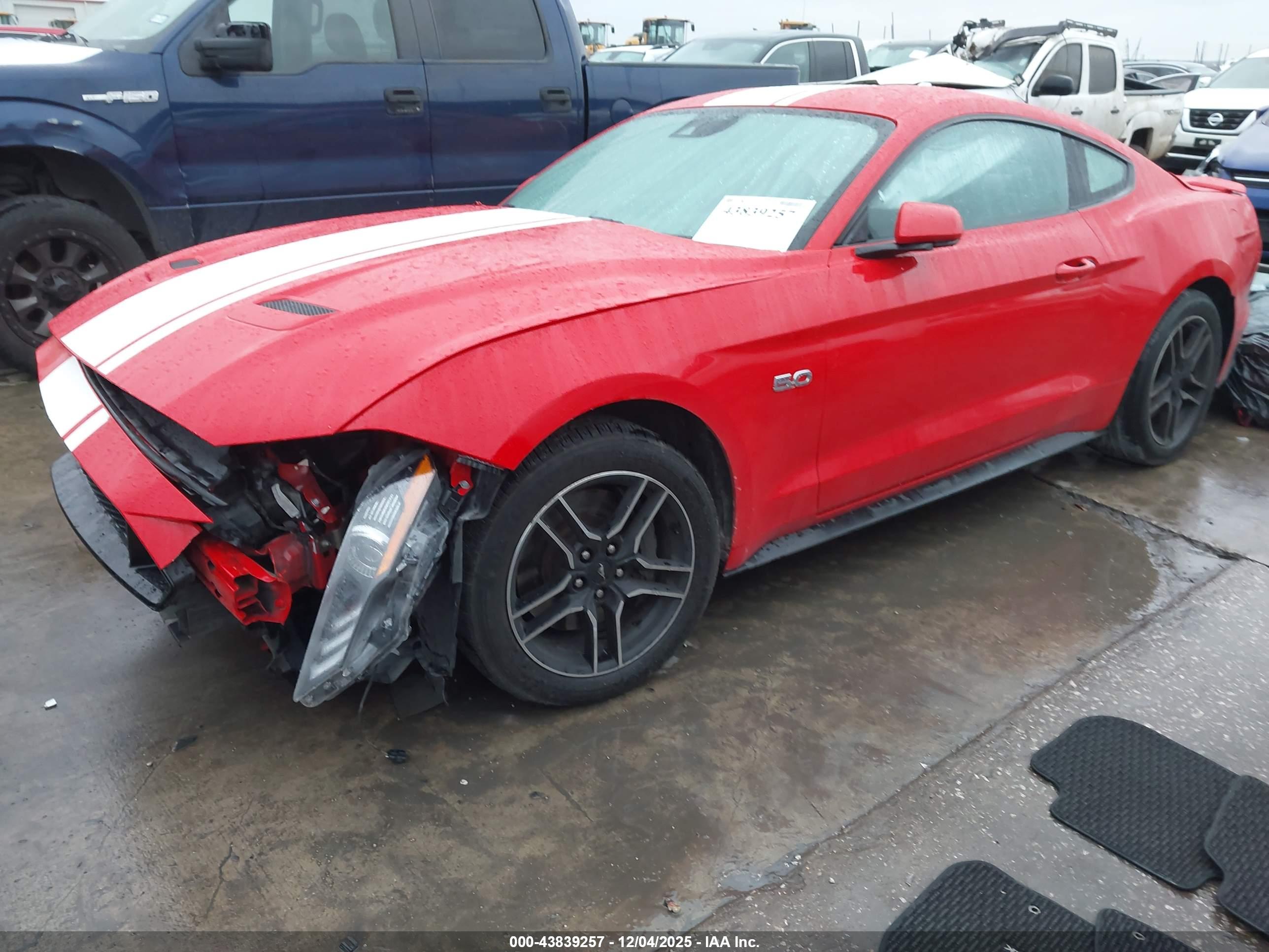 FORD MUSTANG image 2