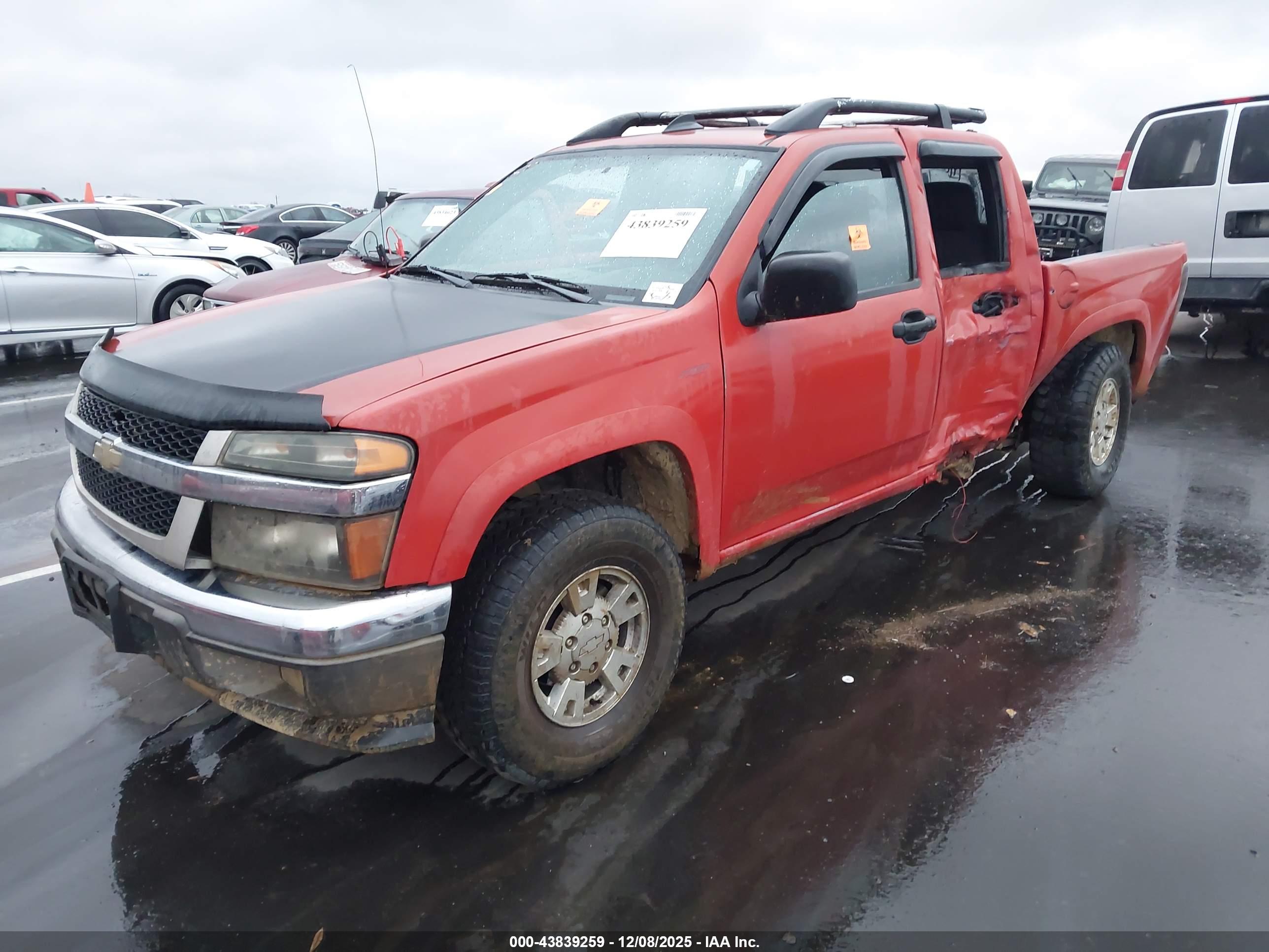 CHEVROLET COLORADO image 2