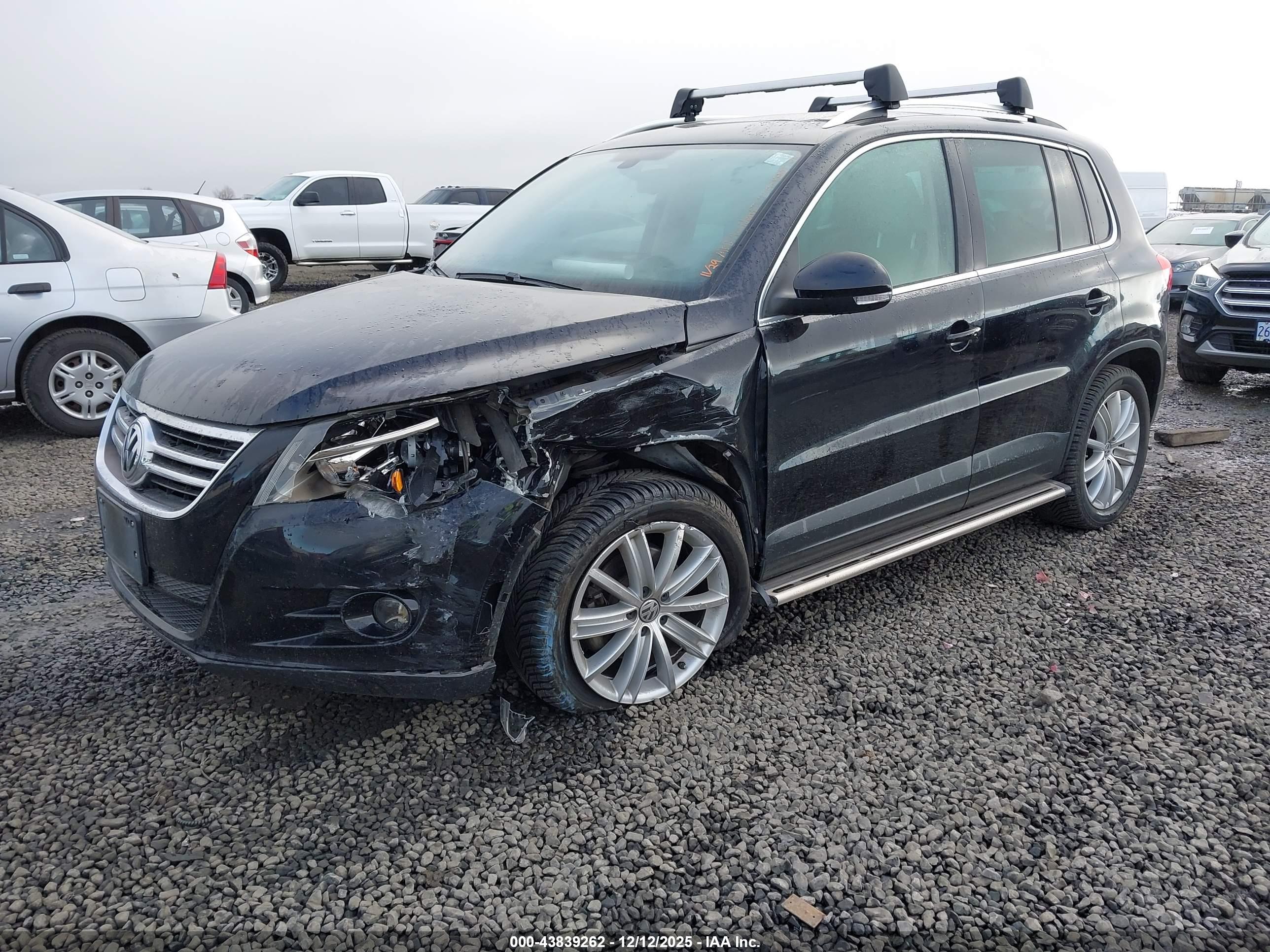 VOLKSWAGEN TIGUAN image 2