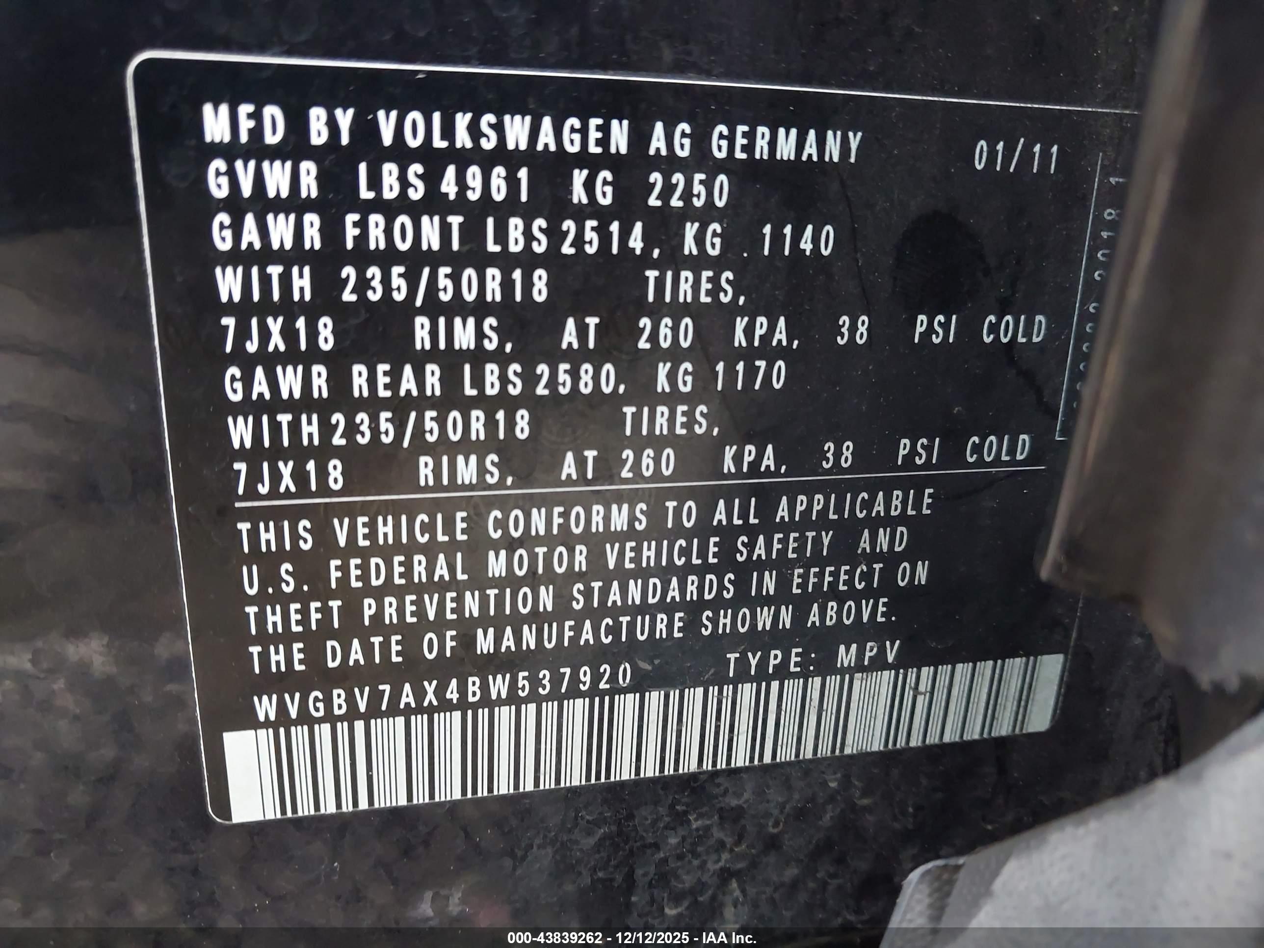 VOLKSWAGEN TIGUAN image 9