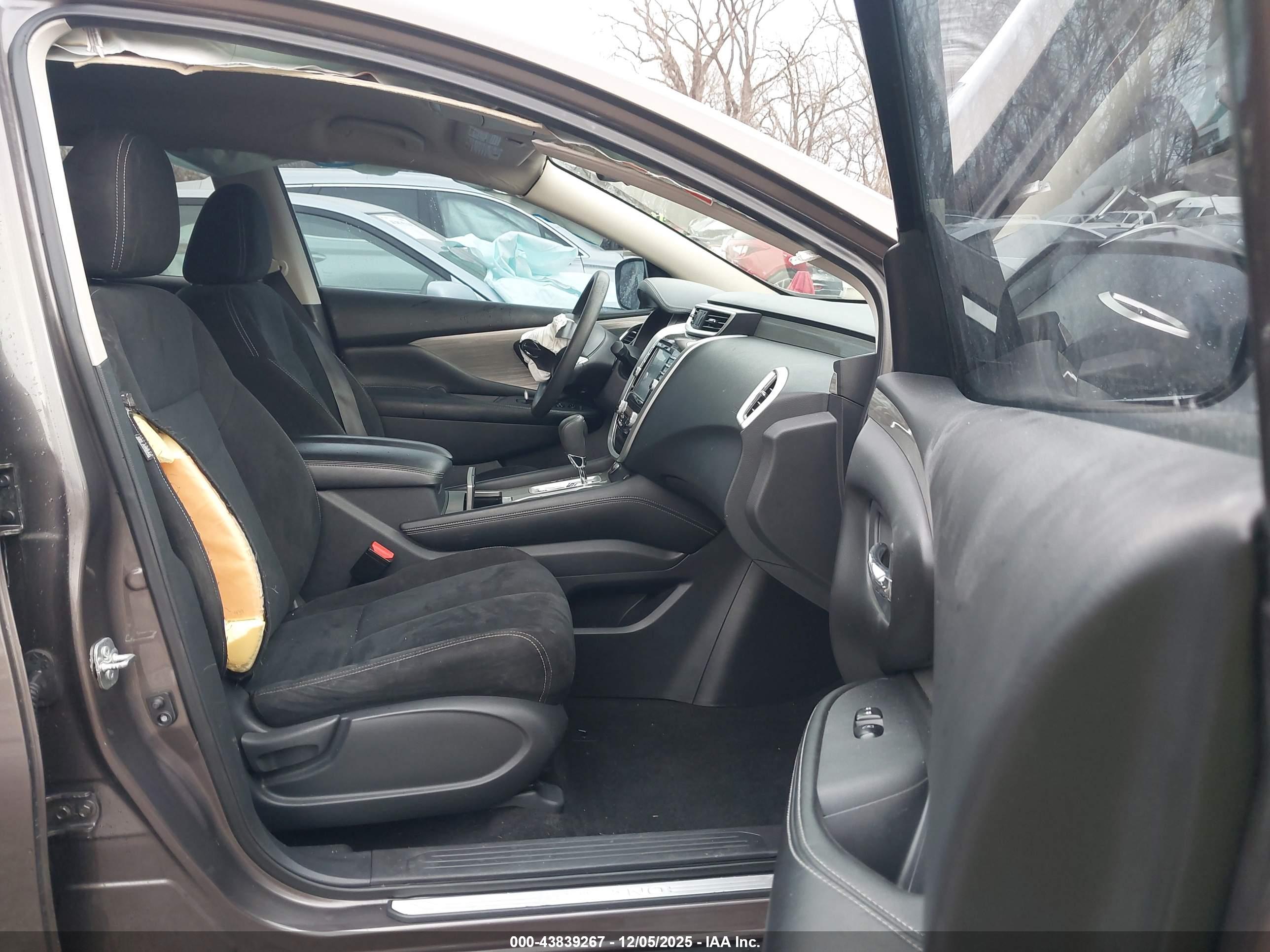 NISSAN MURANO image 5