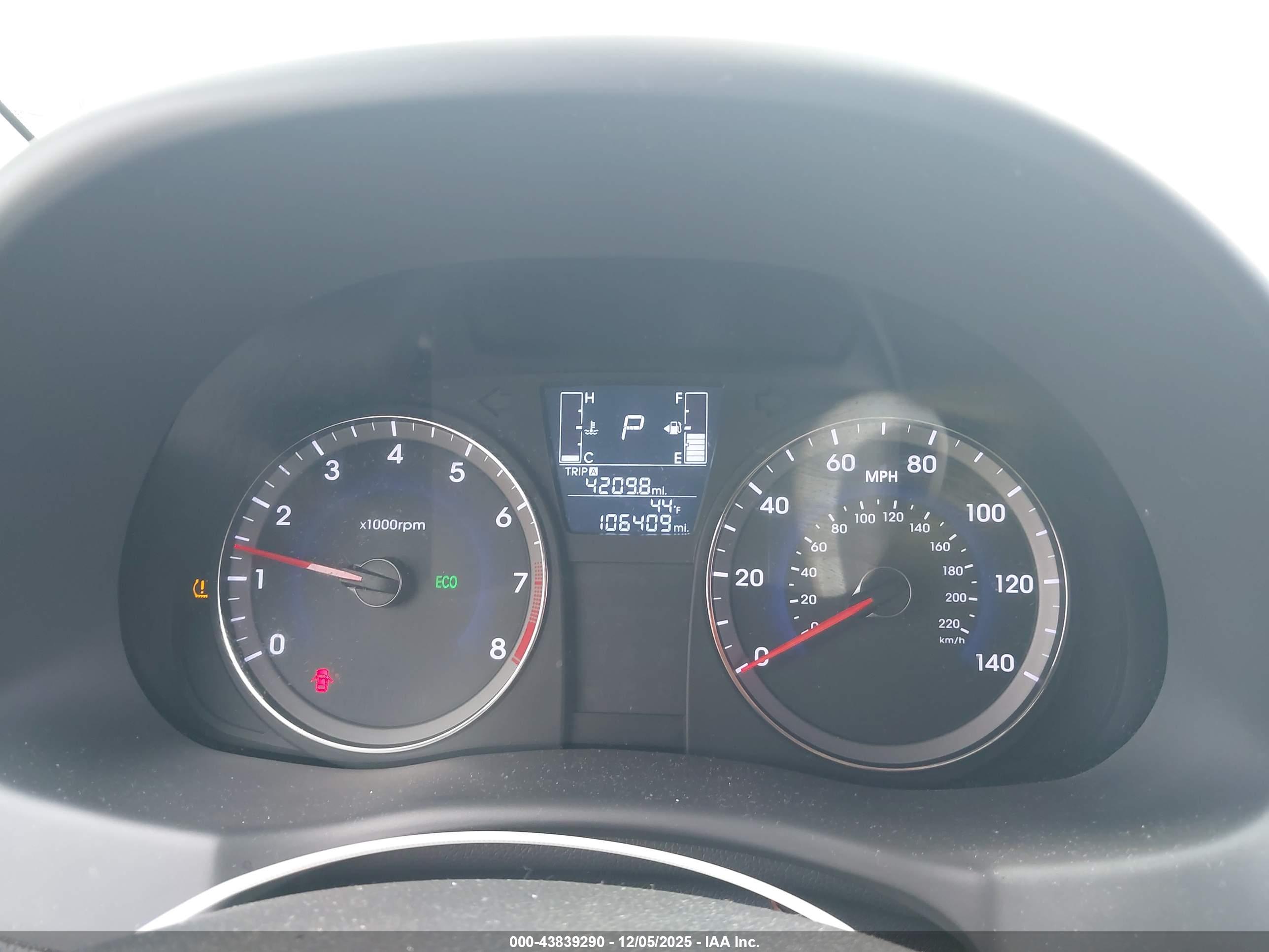HYUNDAI ACCENT image 7