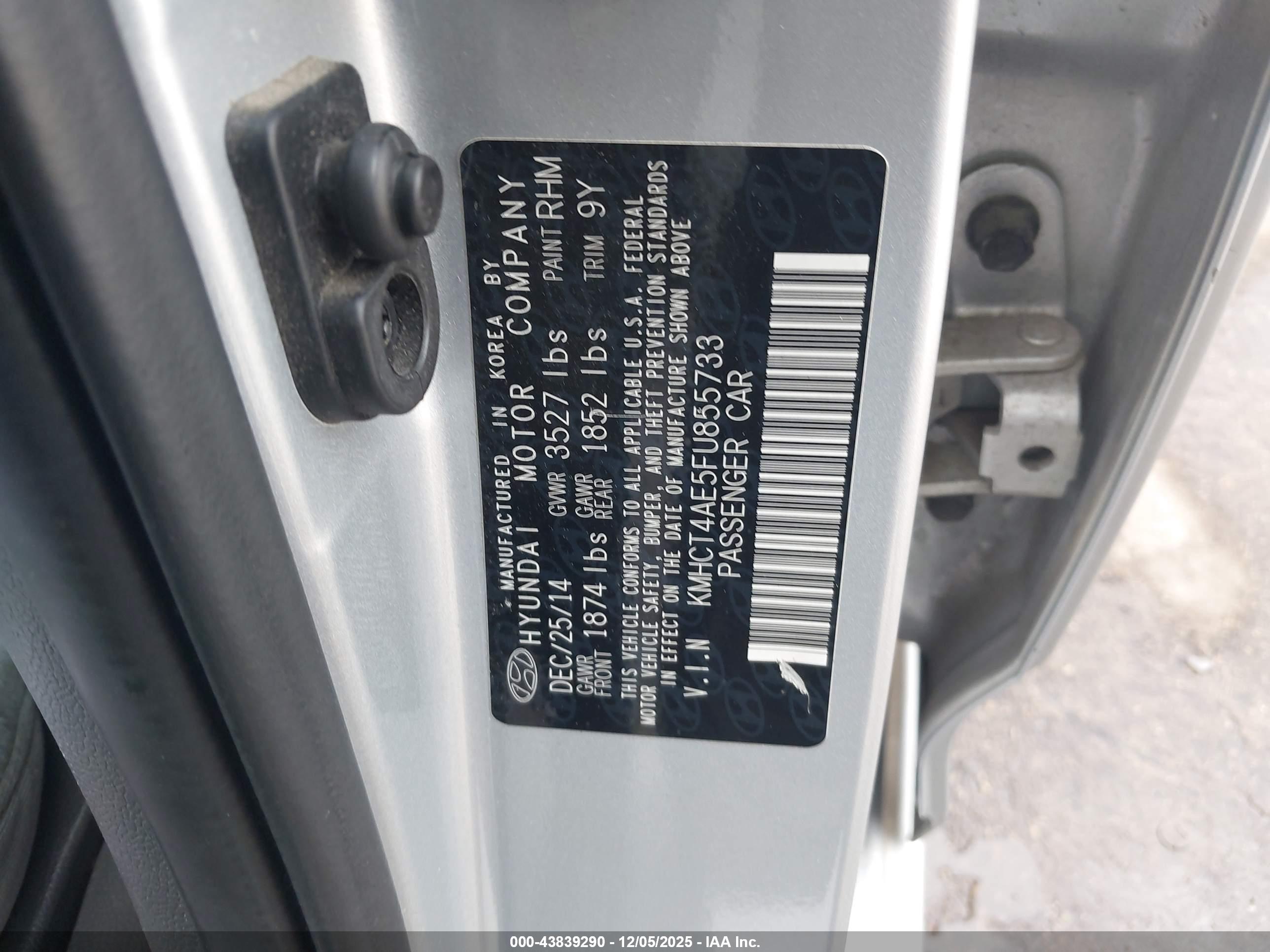 HYUNDAI ACCENT image 9