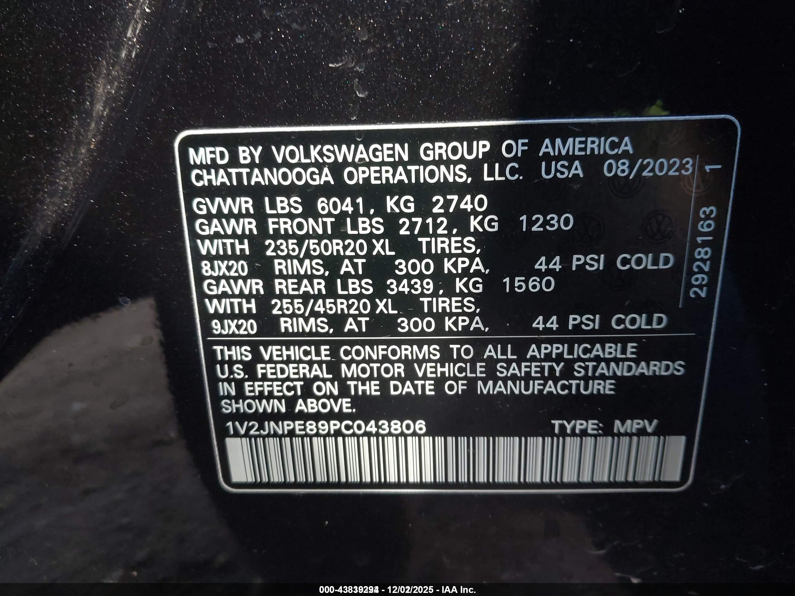 VOLKSWAGEN ID.4 image 9