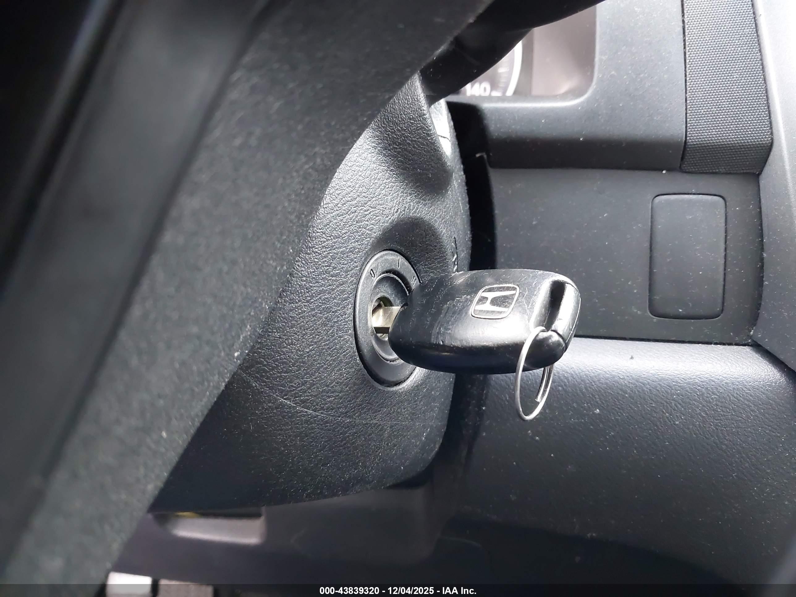 HONDA CR-V image 11