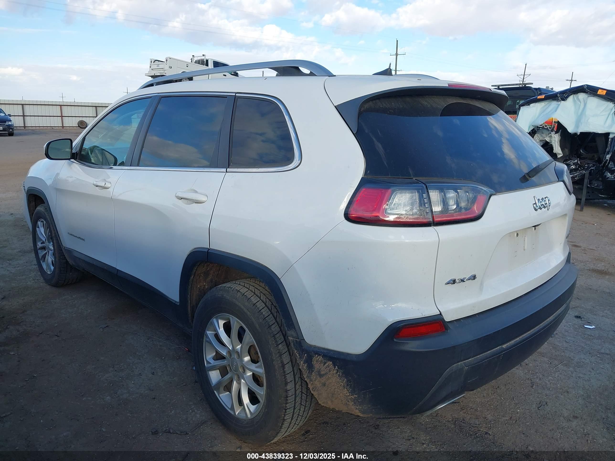 JEEP CHEROKEE image 3