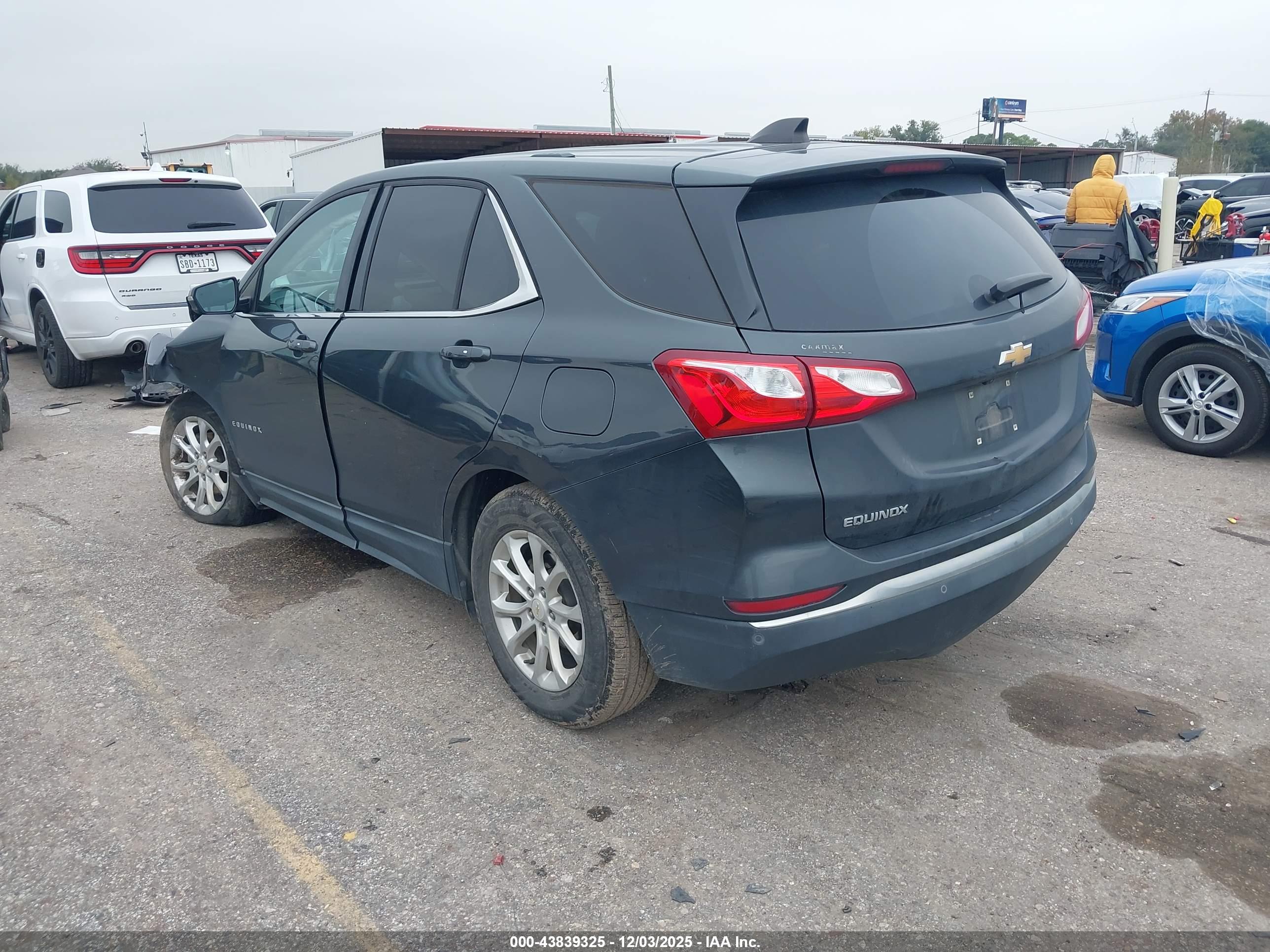 CHEVROLET EQUINOX image 3