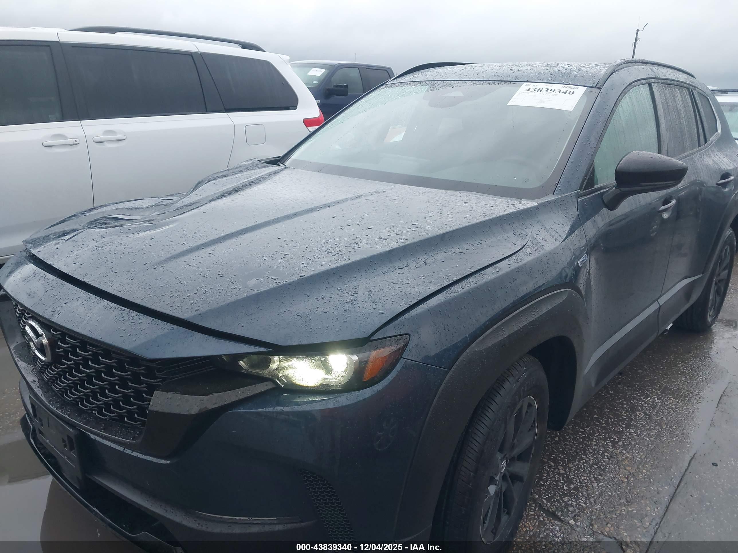 MAZDA CX-50 image 2