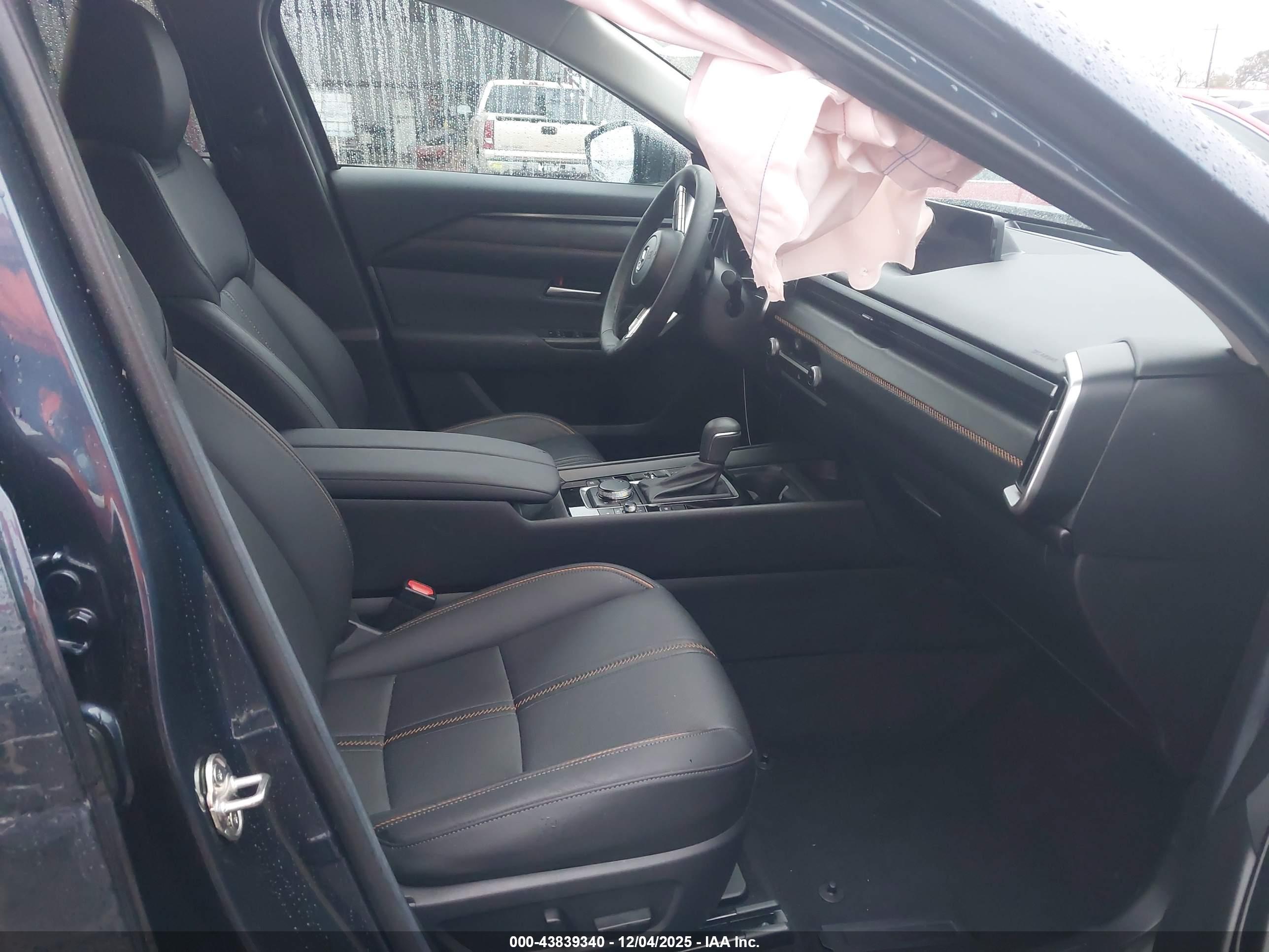 MAZDA CX-50 image 5