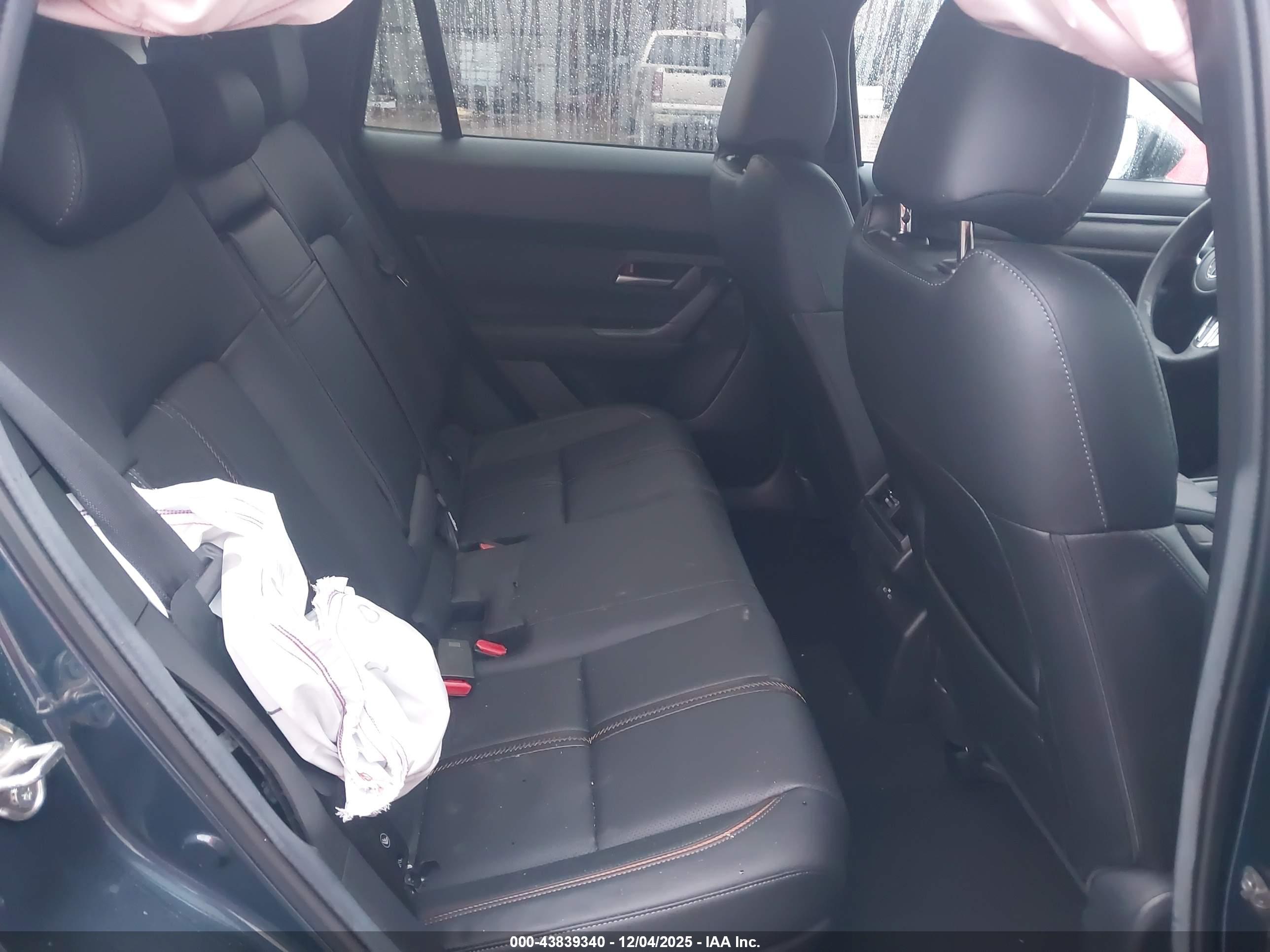 MAZDA CX-50 image 8
