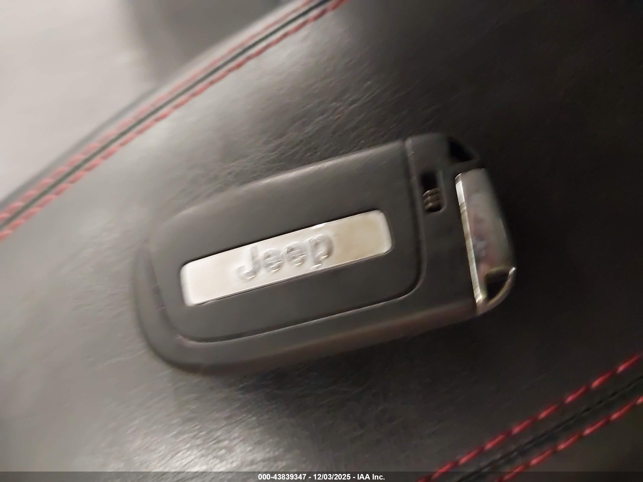 JEEP COMPASS image 11
