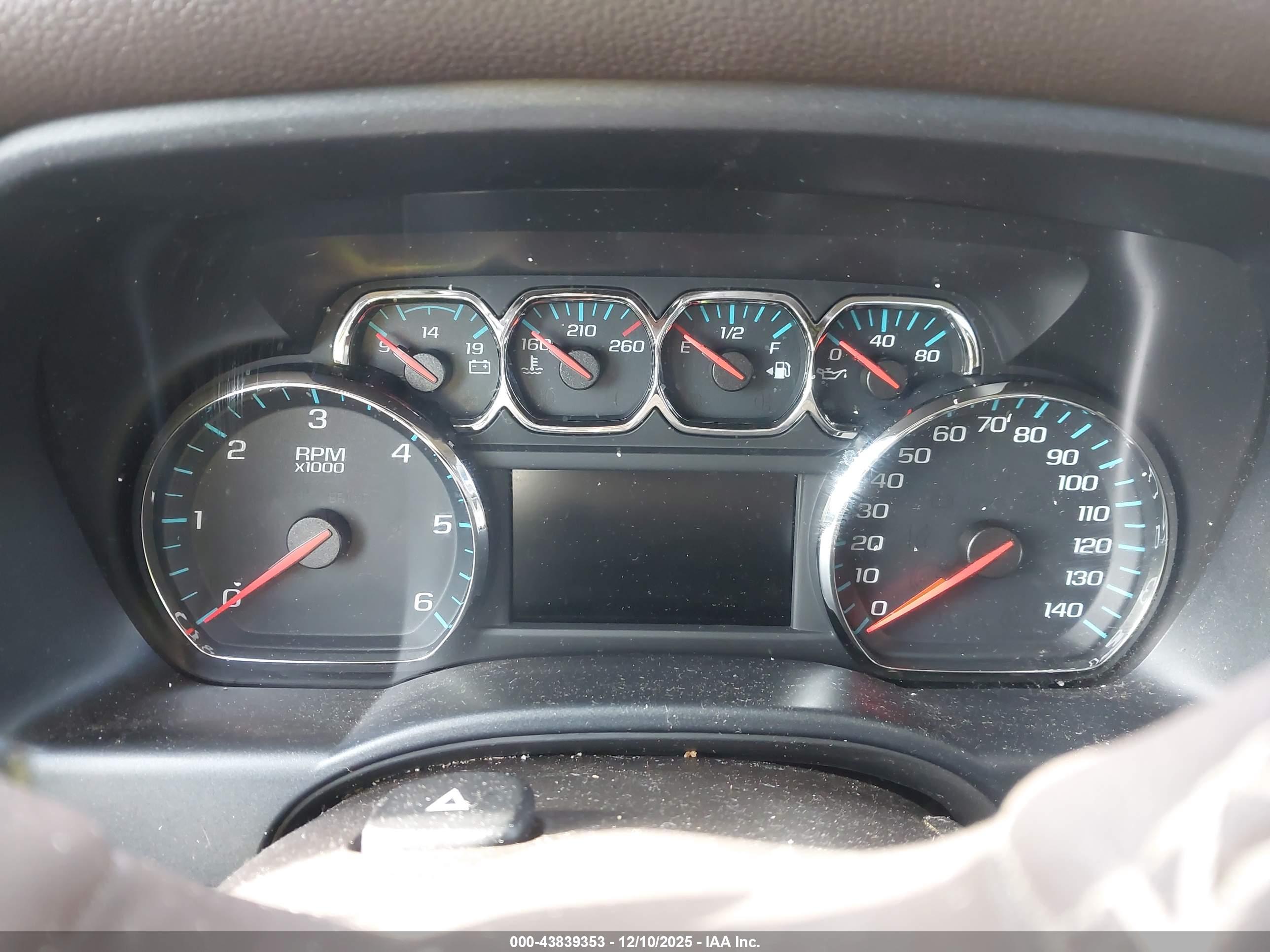 CHEVROLET SILVERADO image 7