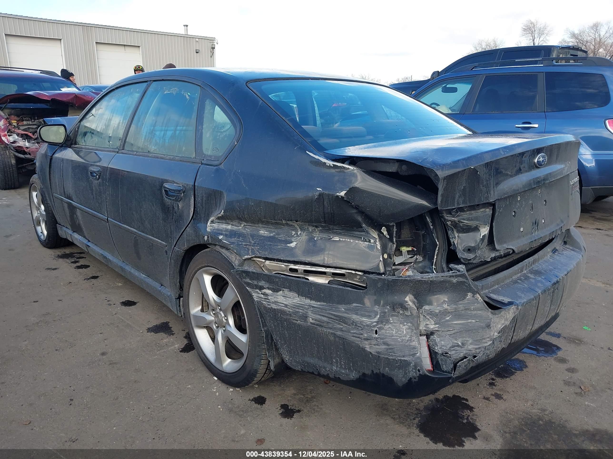 SUBARU LEGACY image 3