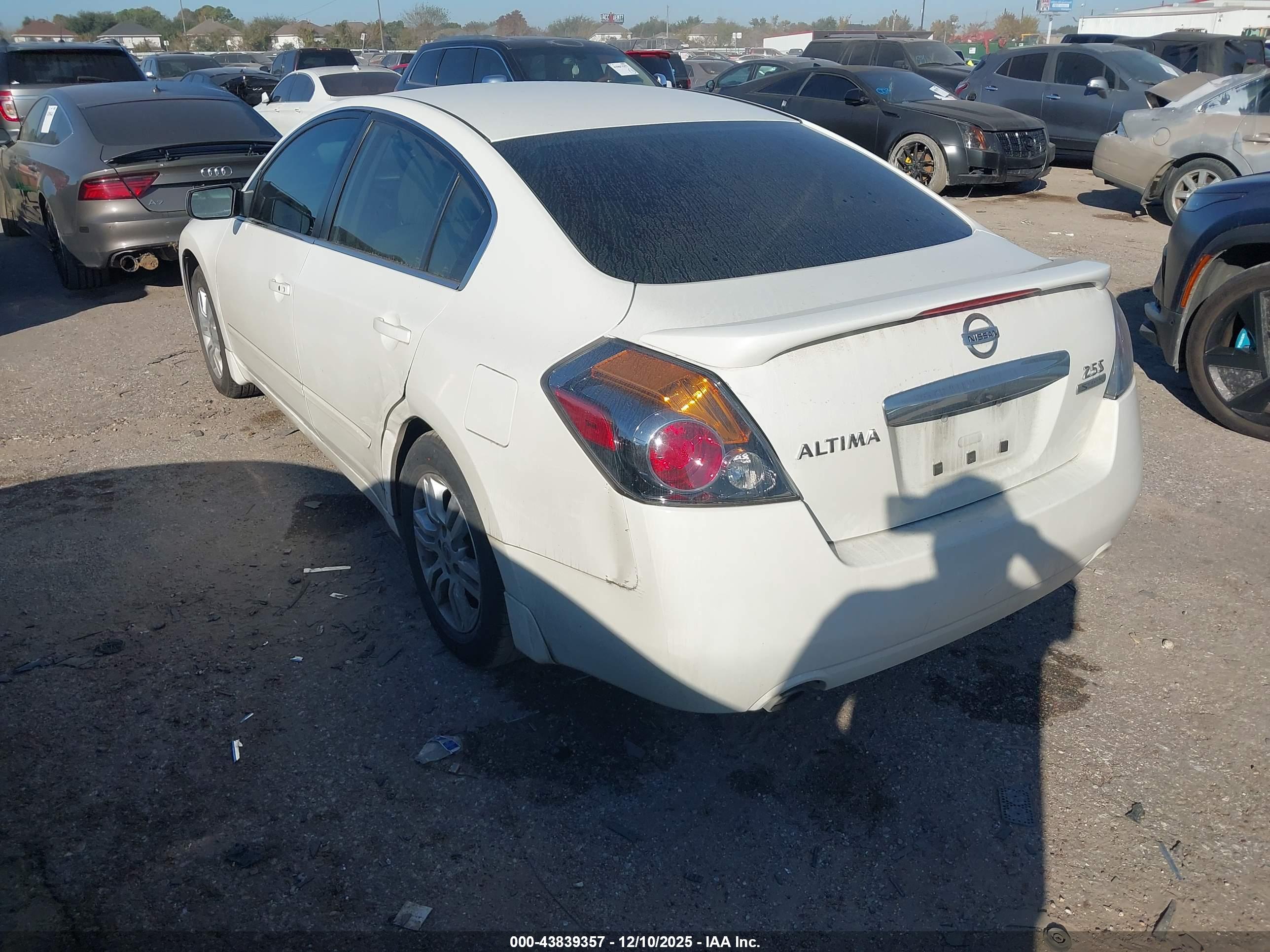 NISSAN ALTIMA image 3