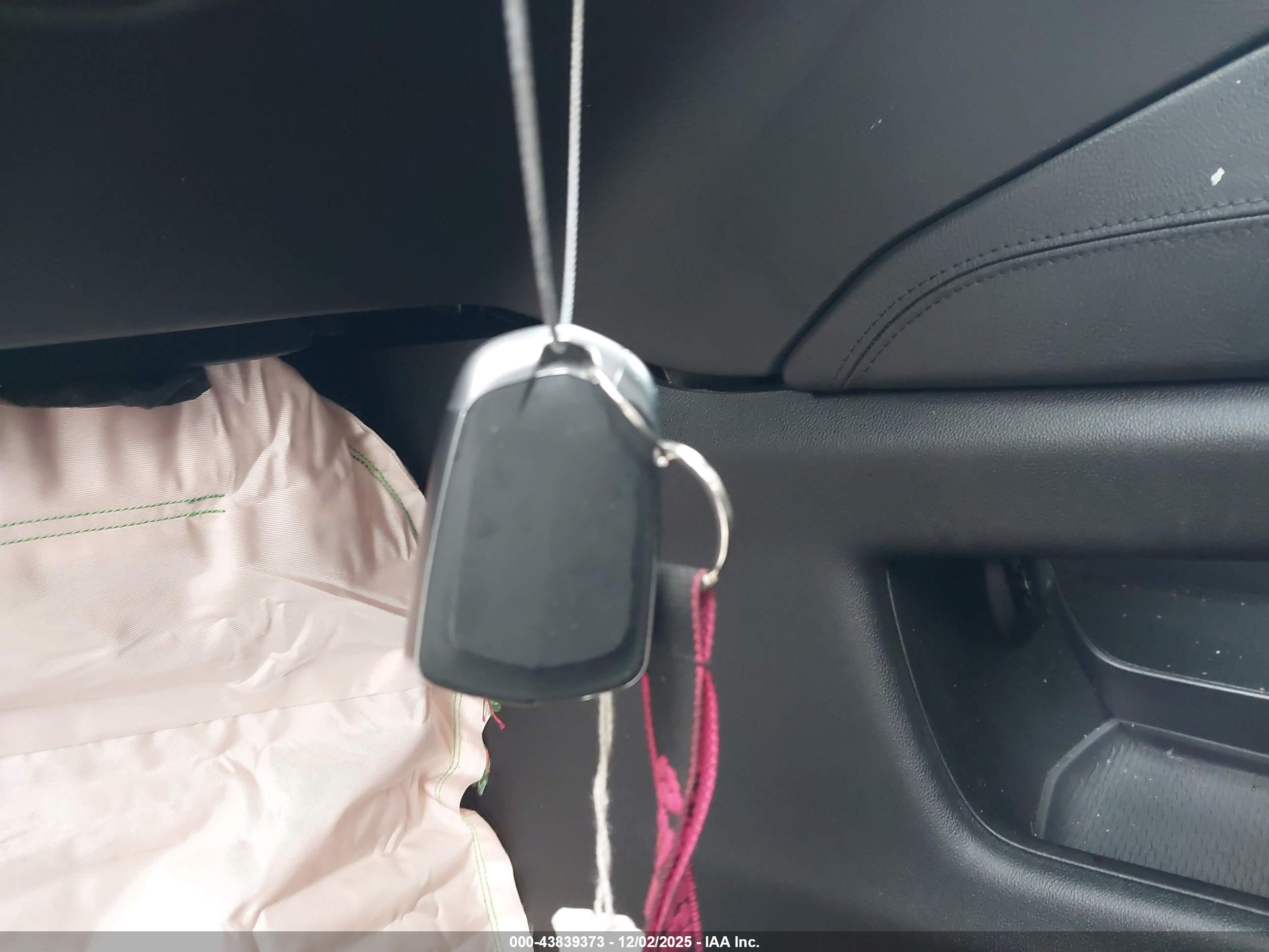 CADILLAC XT5 image 11