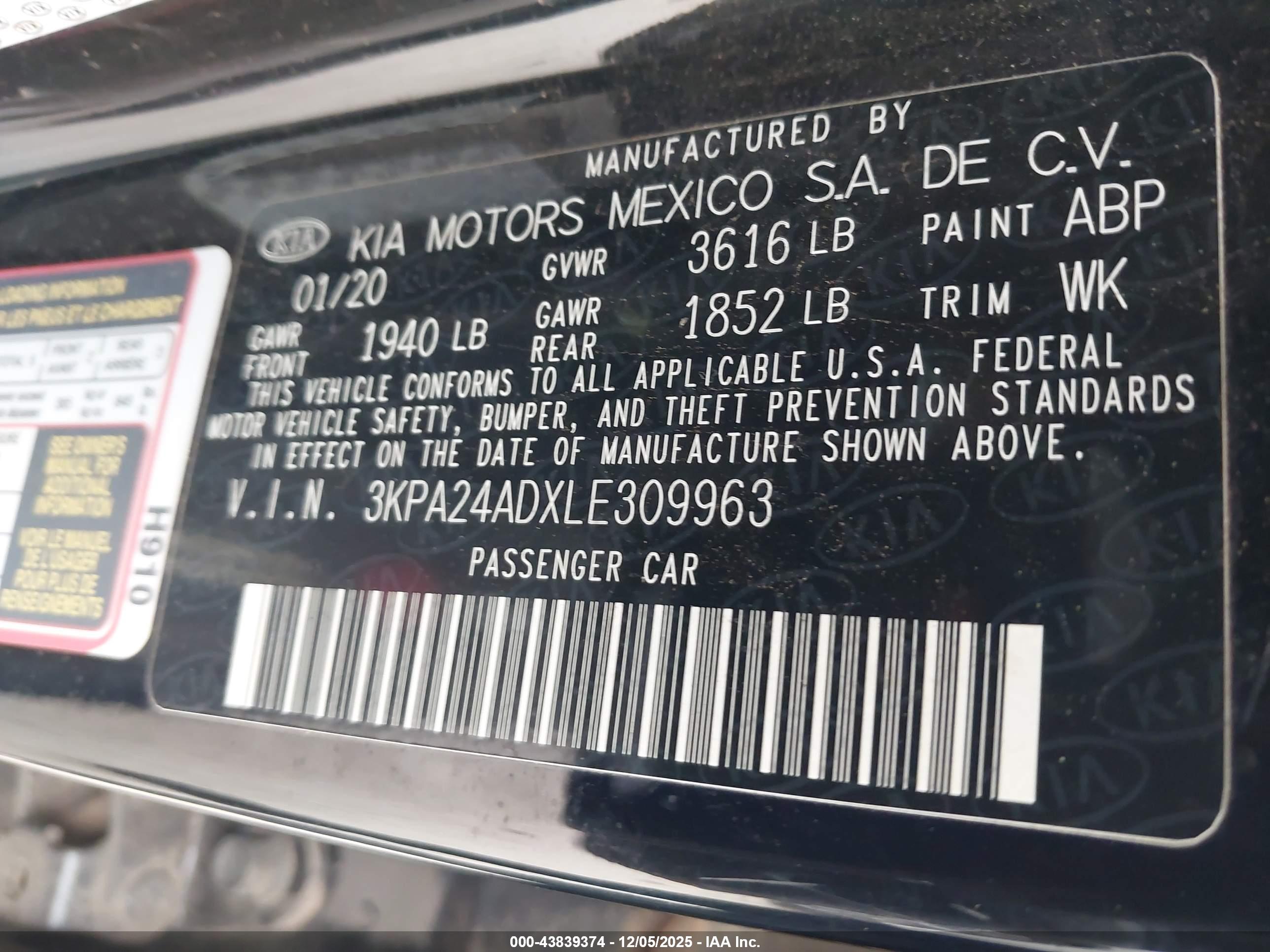 KIA RIO image 9