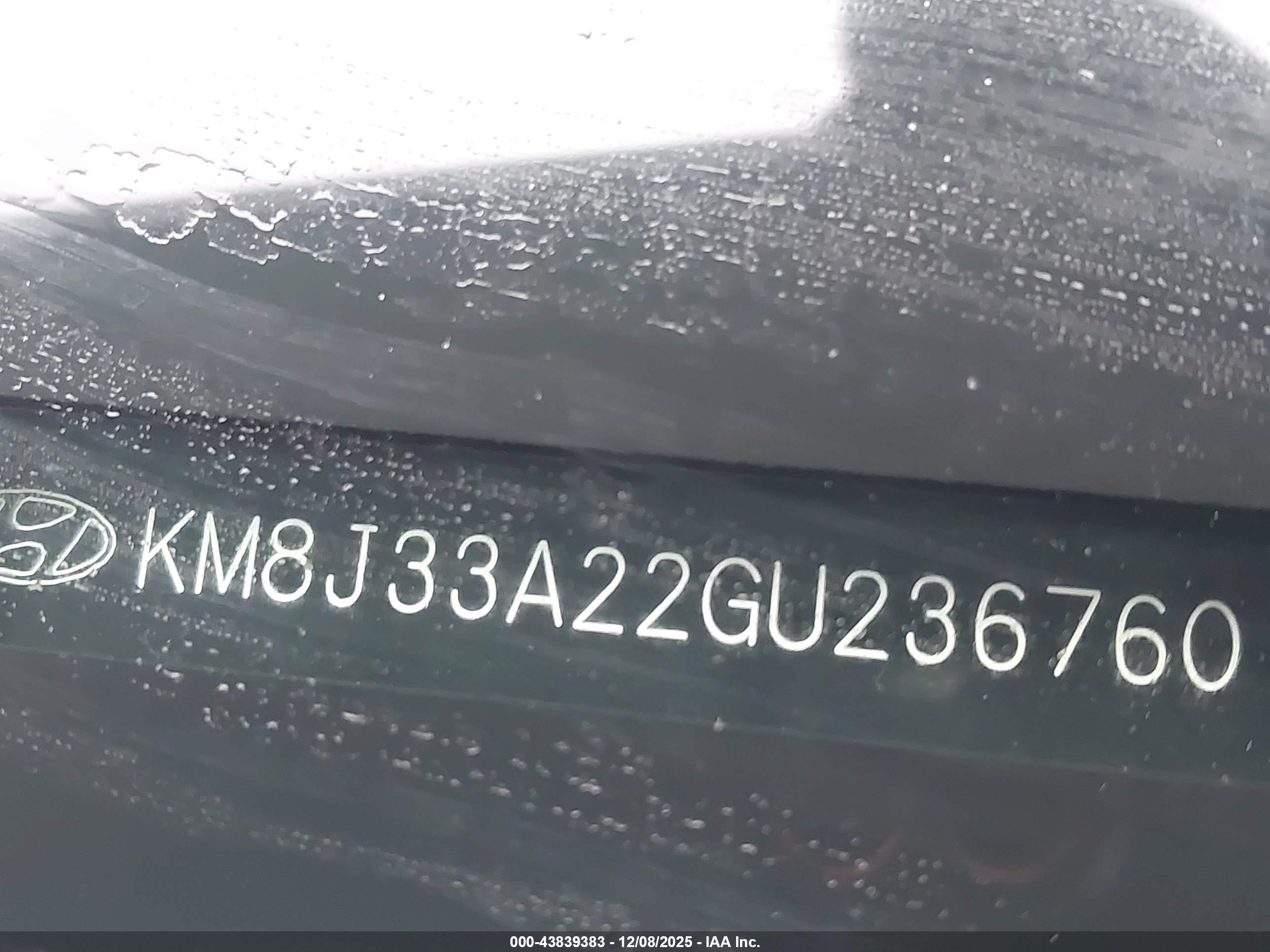 HYUNDAI TUCSON image 9
