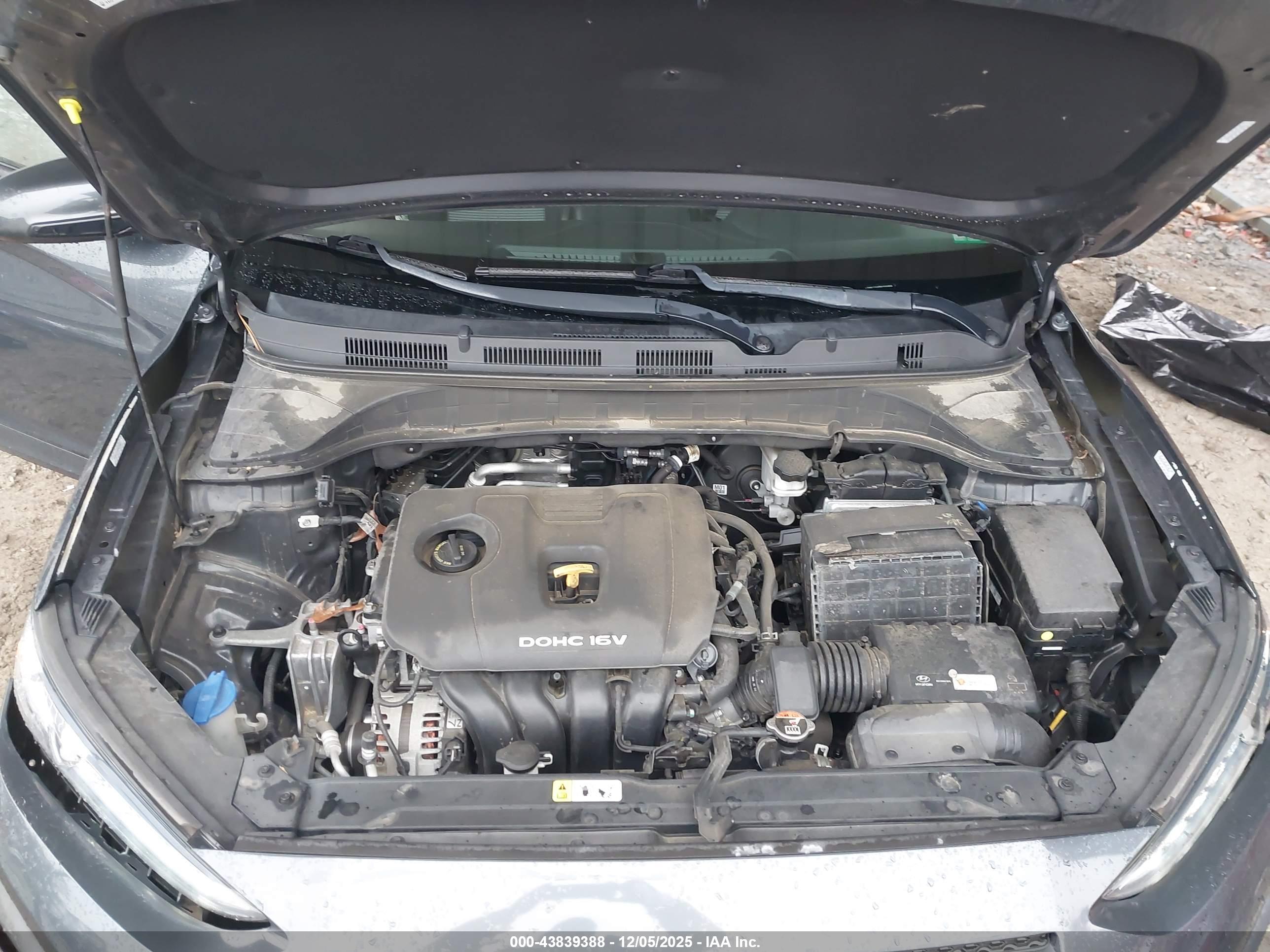 HYUNDAI KONA image 10
