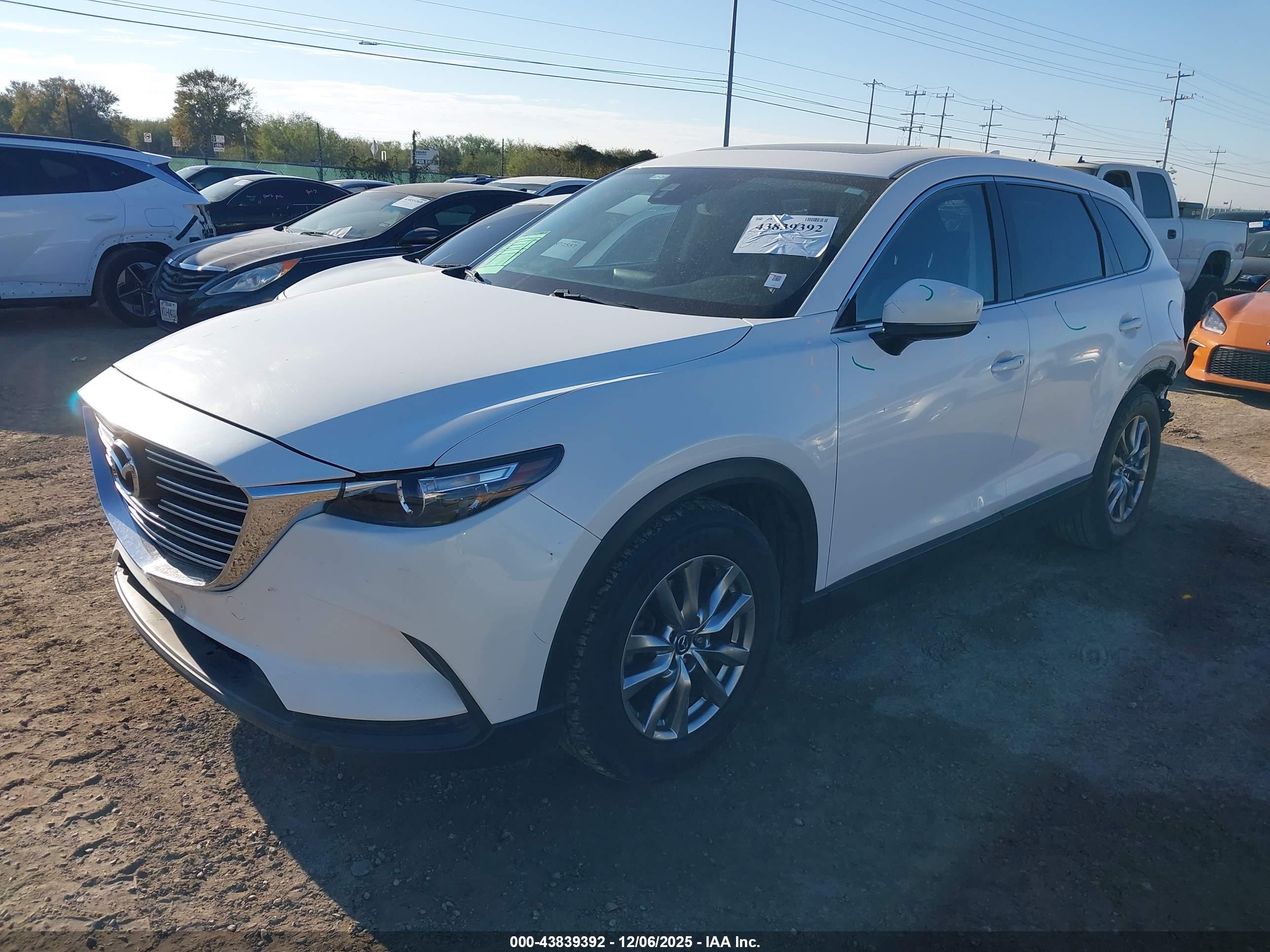 MAZDA CX-9 image 2