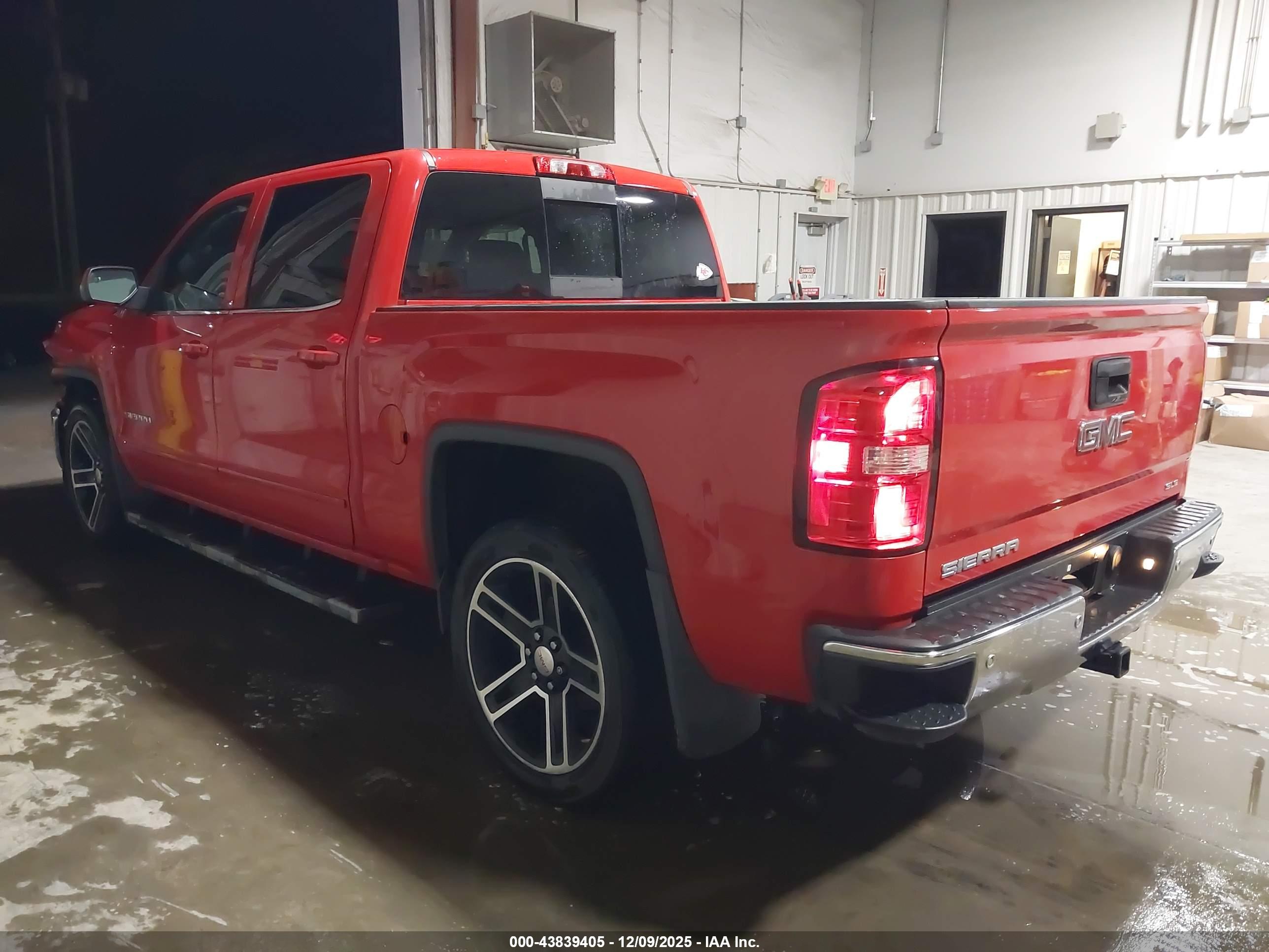 GMC SIERRA image 3