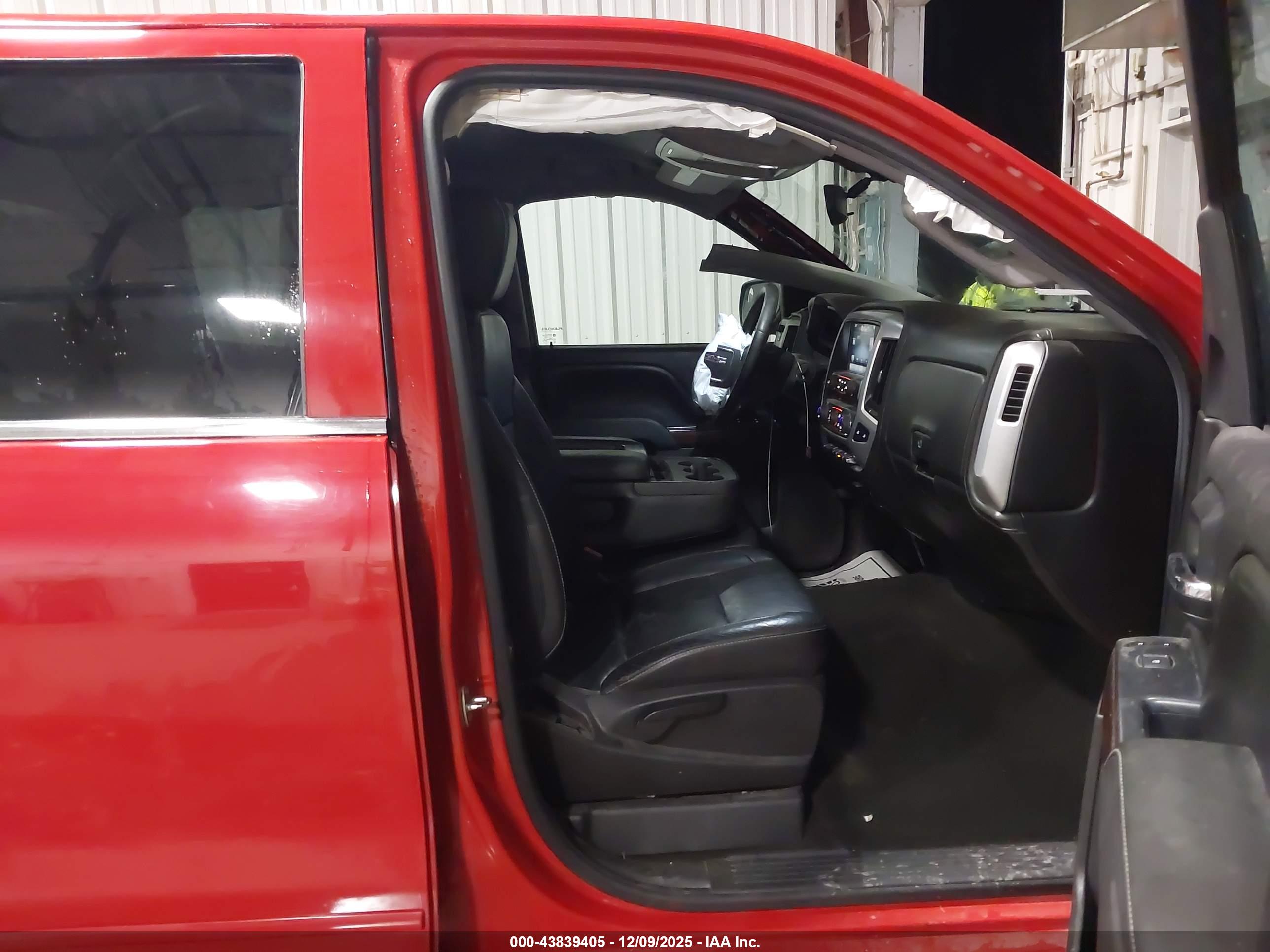 GMC SIERRA image 5