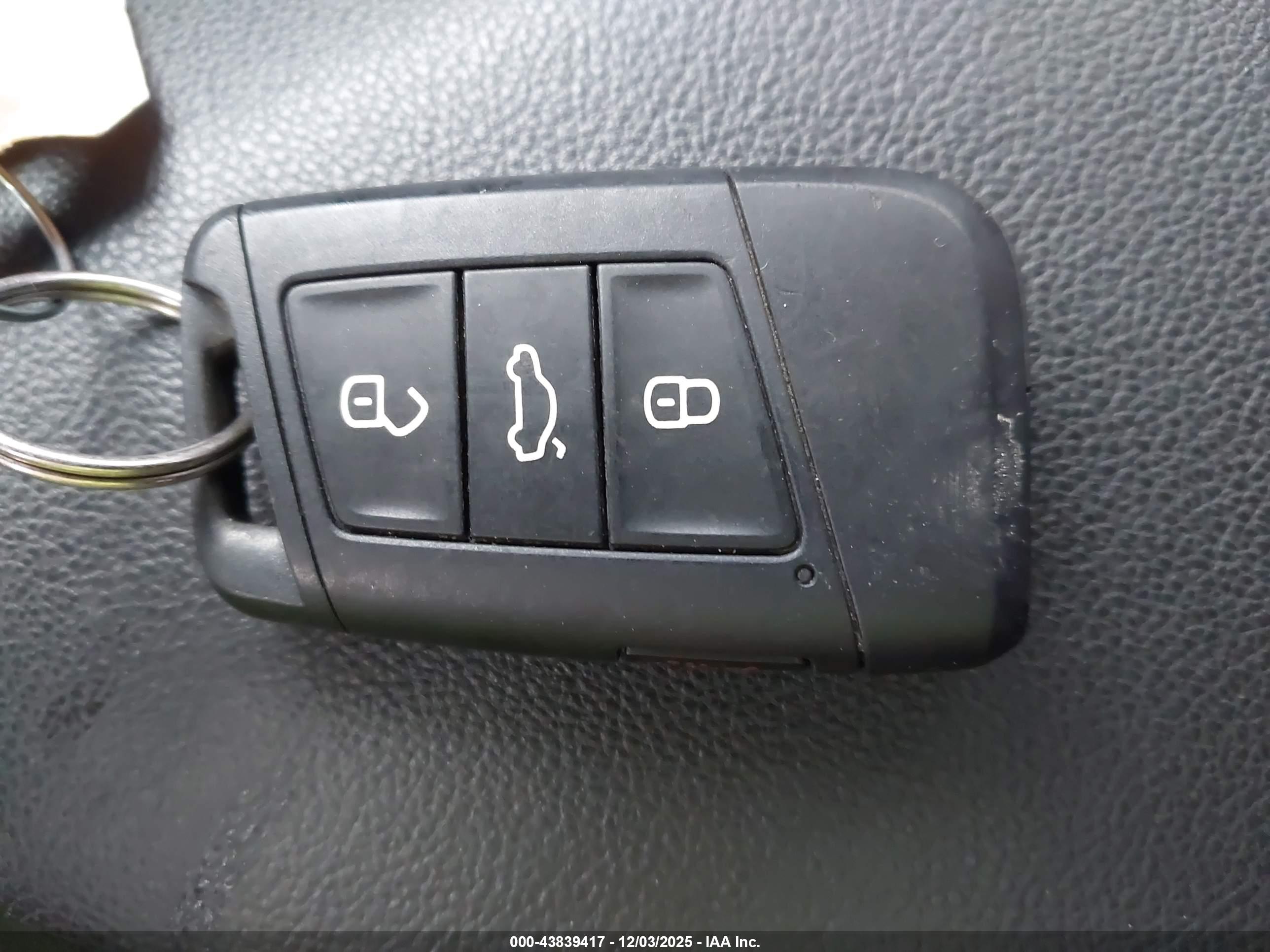 VOLKSWAGEN JETTA image 11