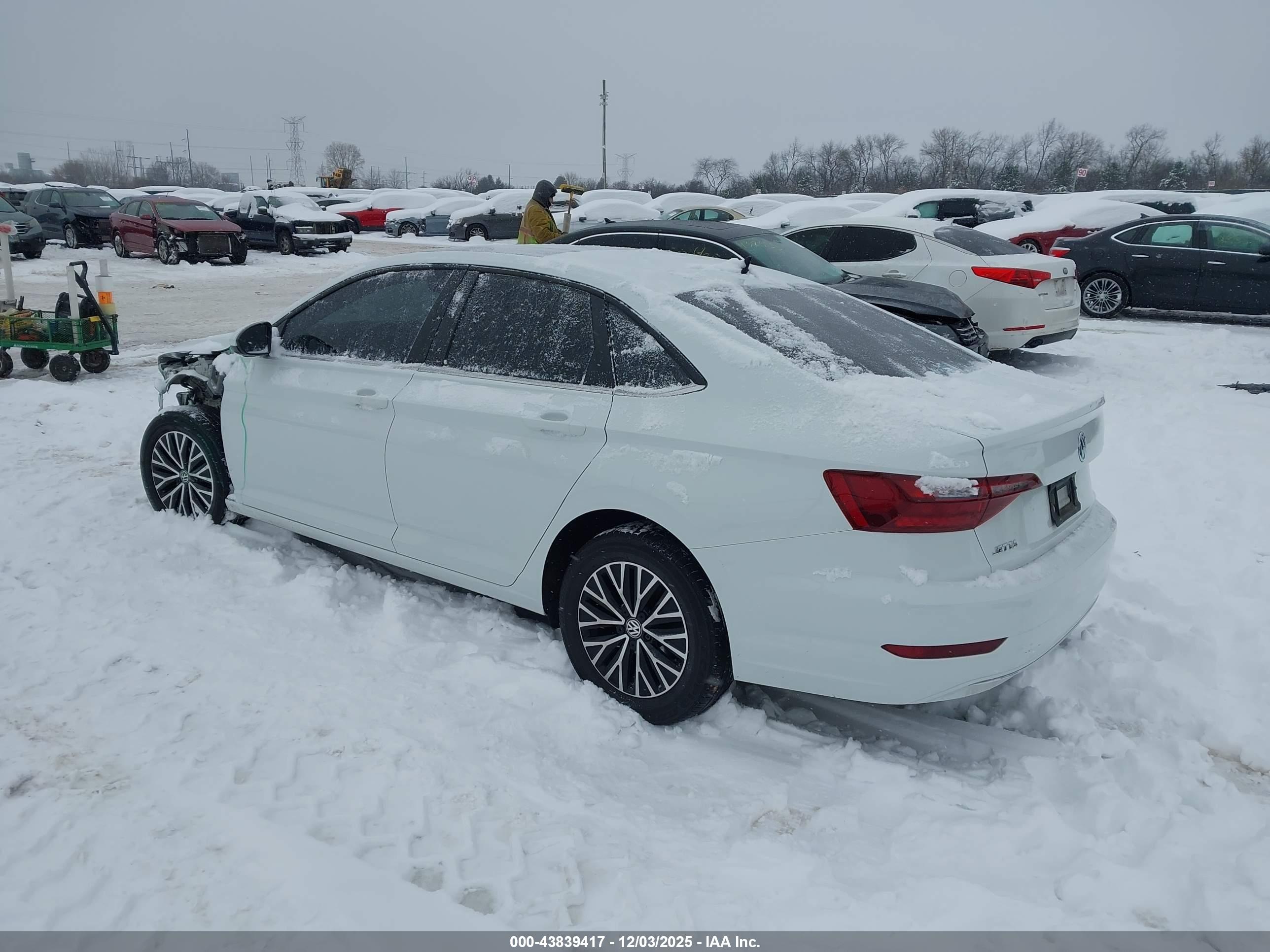 VOLKSWAGEN JETTA image 3