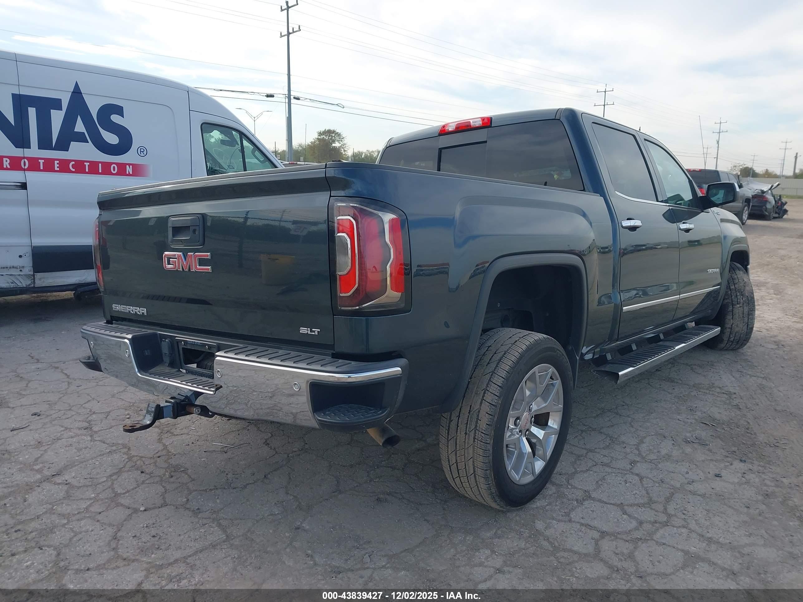 GMC SIERRA image 4