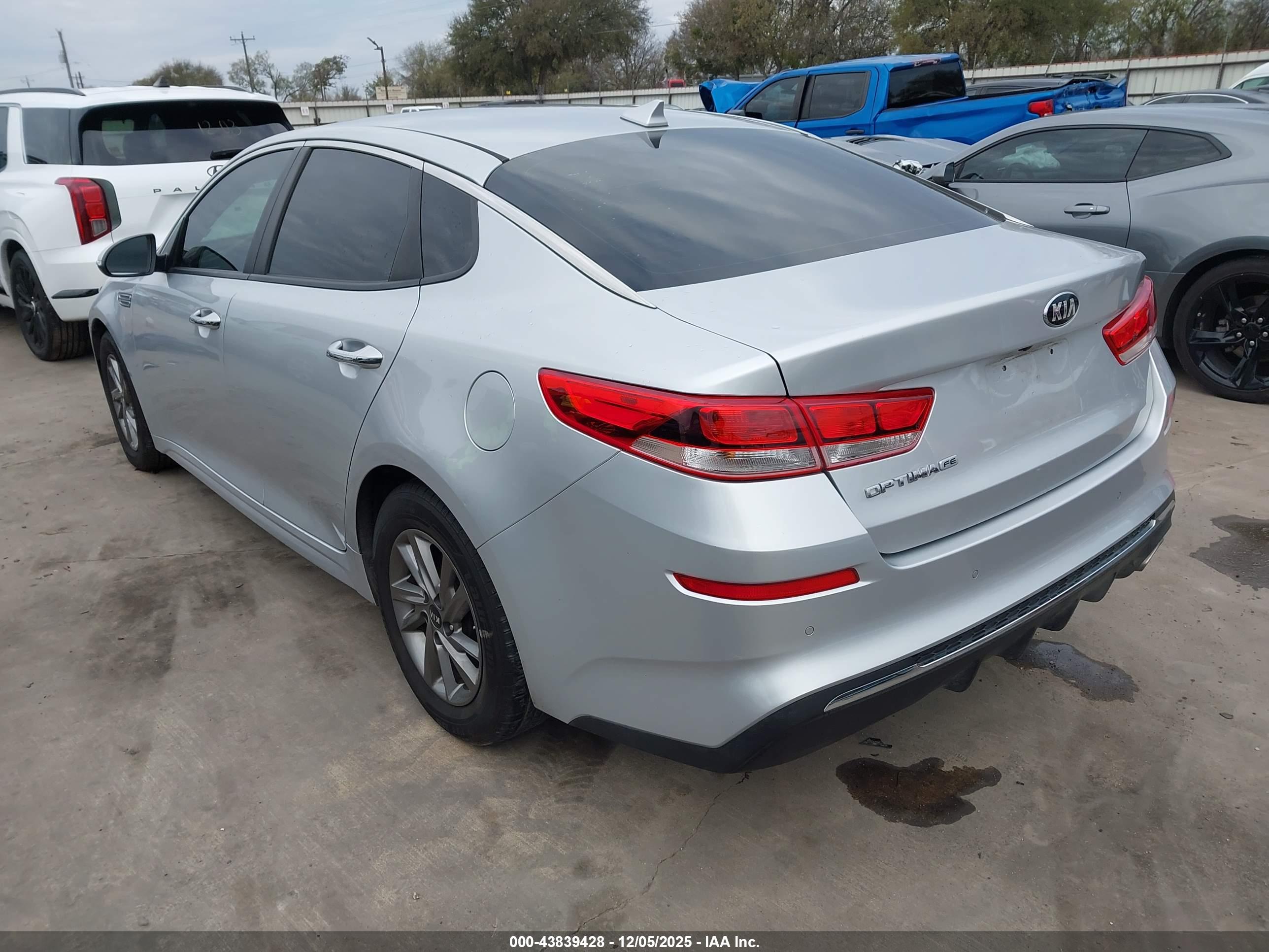 KIA OPTIMA image 3