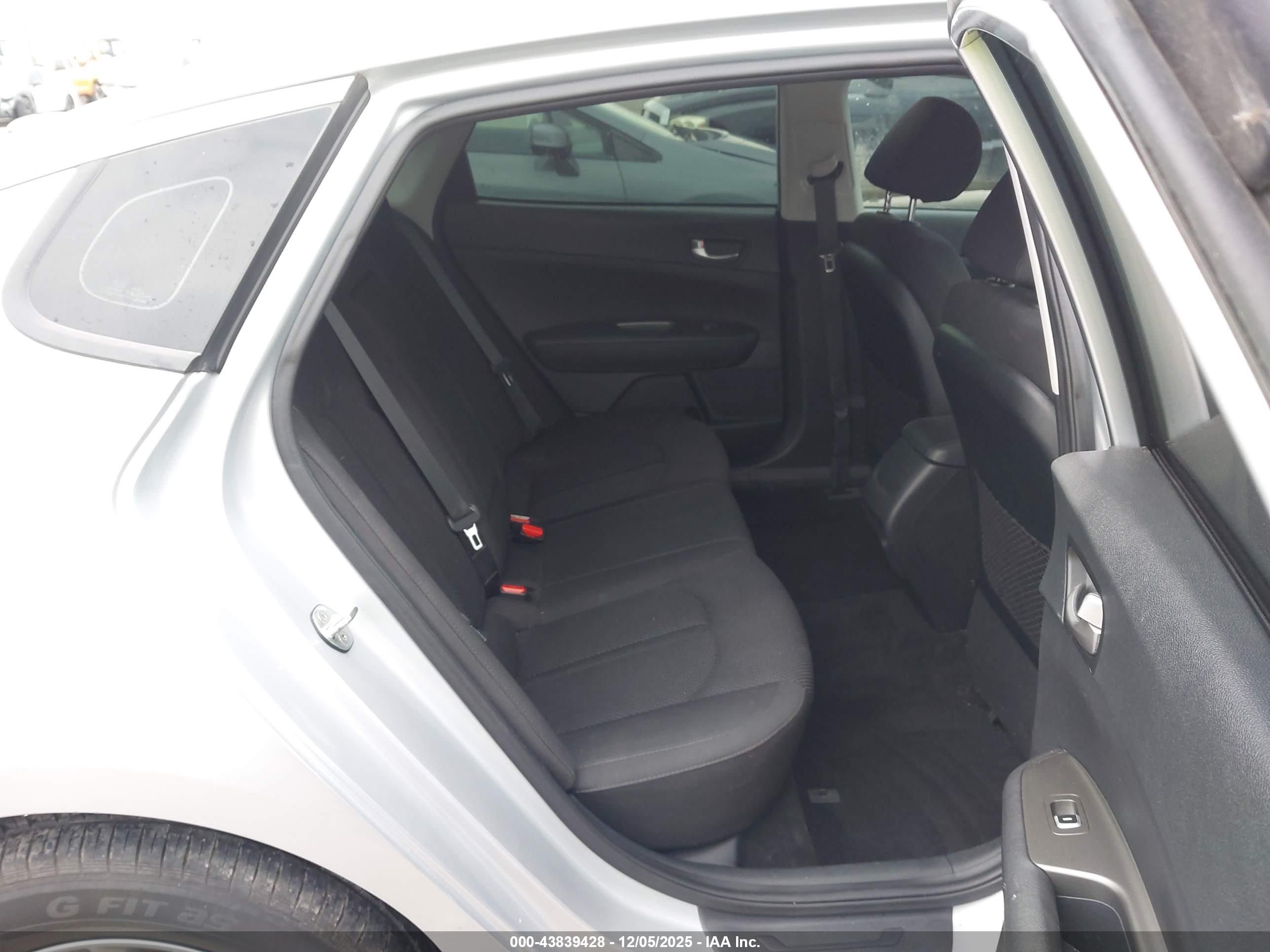 KIA OPTIMA image 8