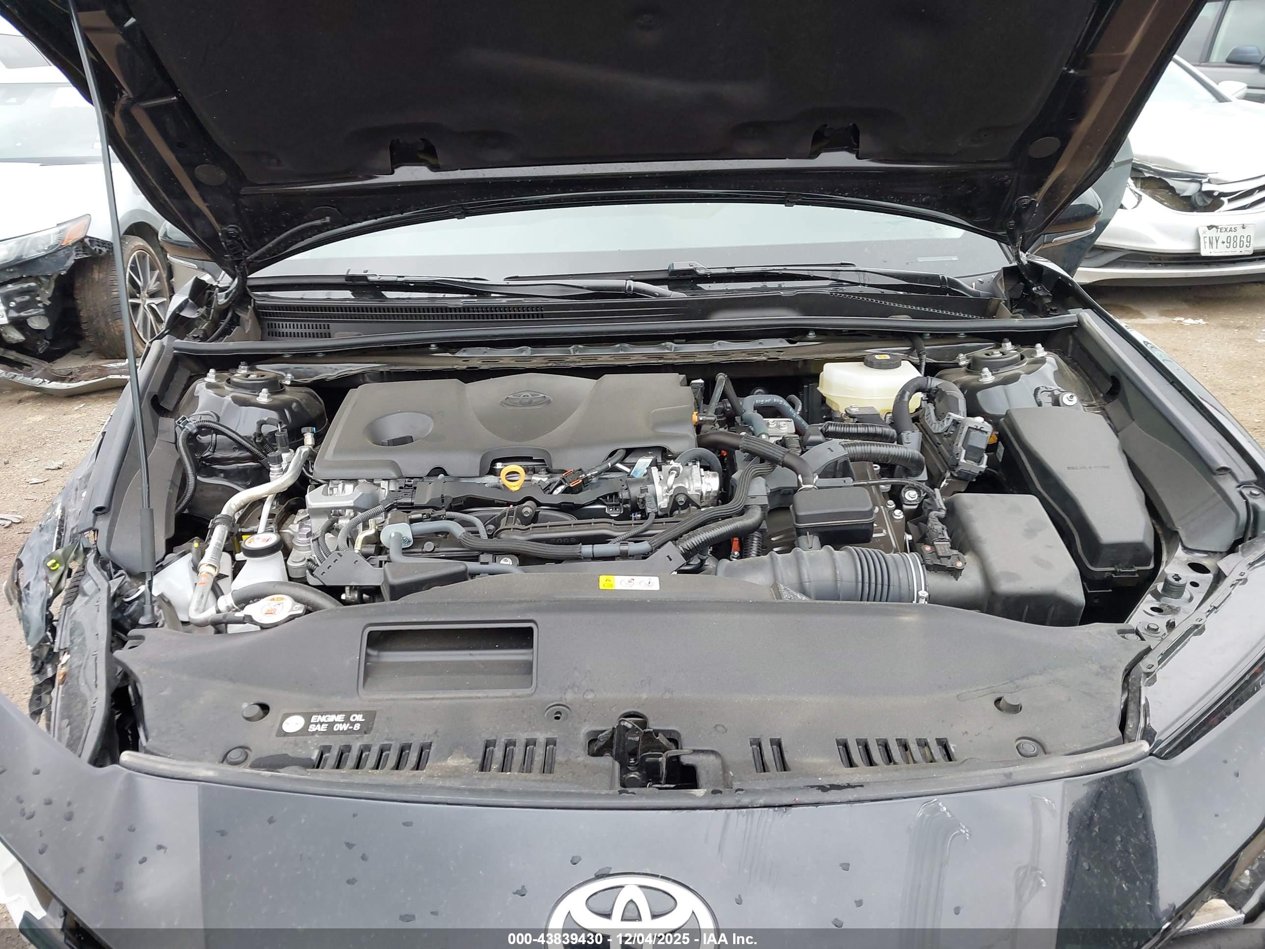 TOYOTA CAMRY image 10