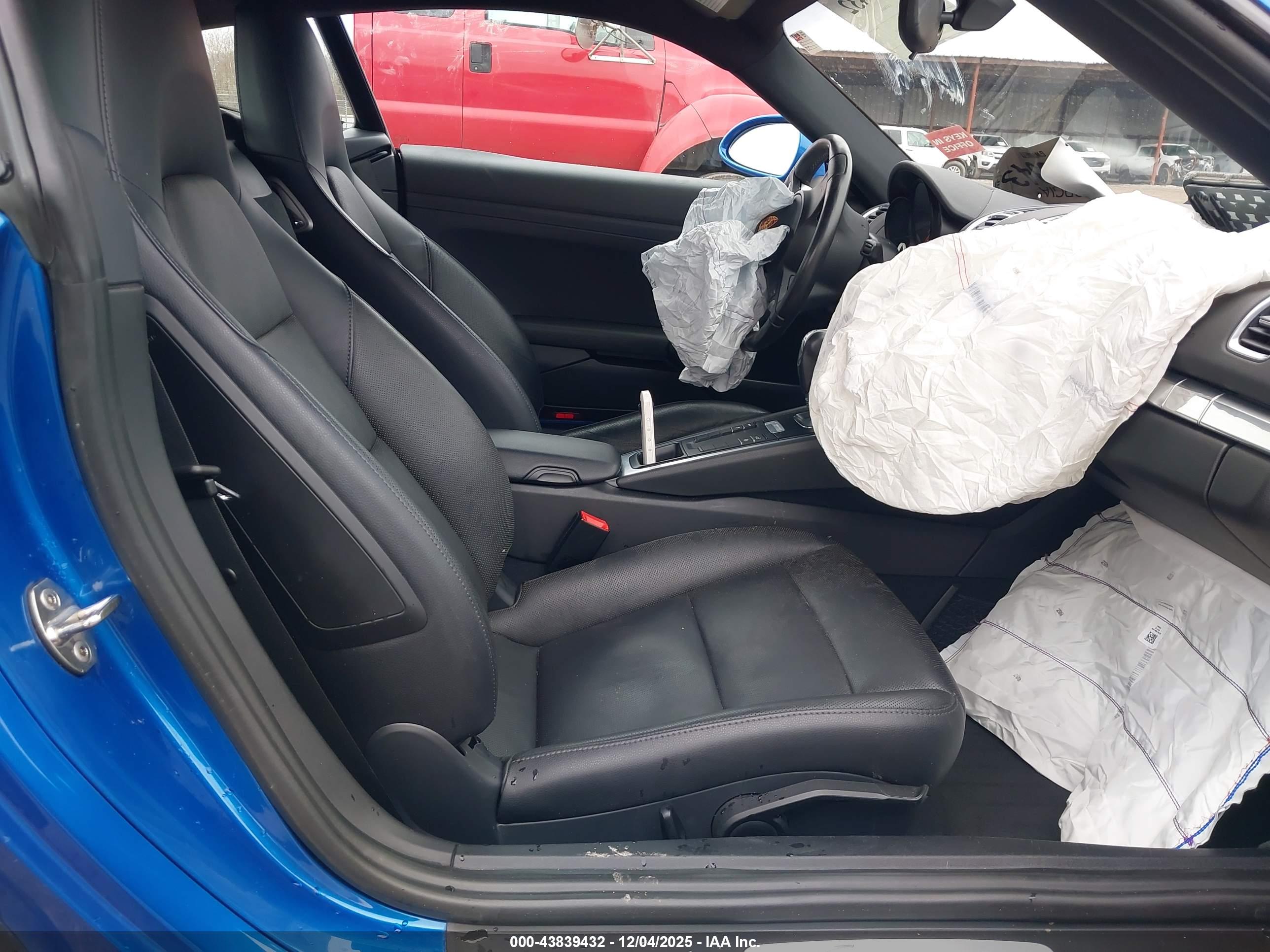 PORSCHE CAYMAN image 8