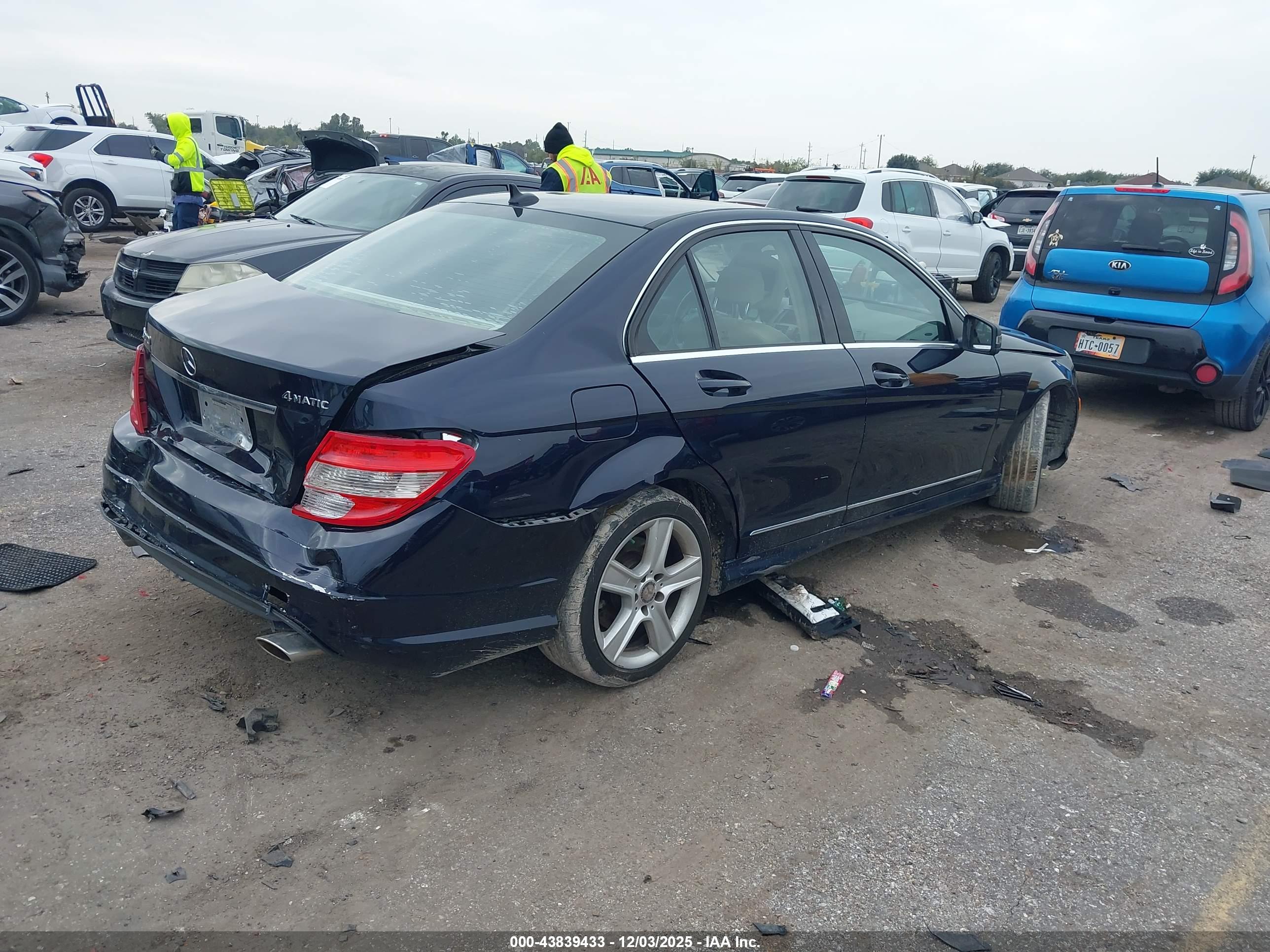 MERCEDES-BENZ C image 4