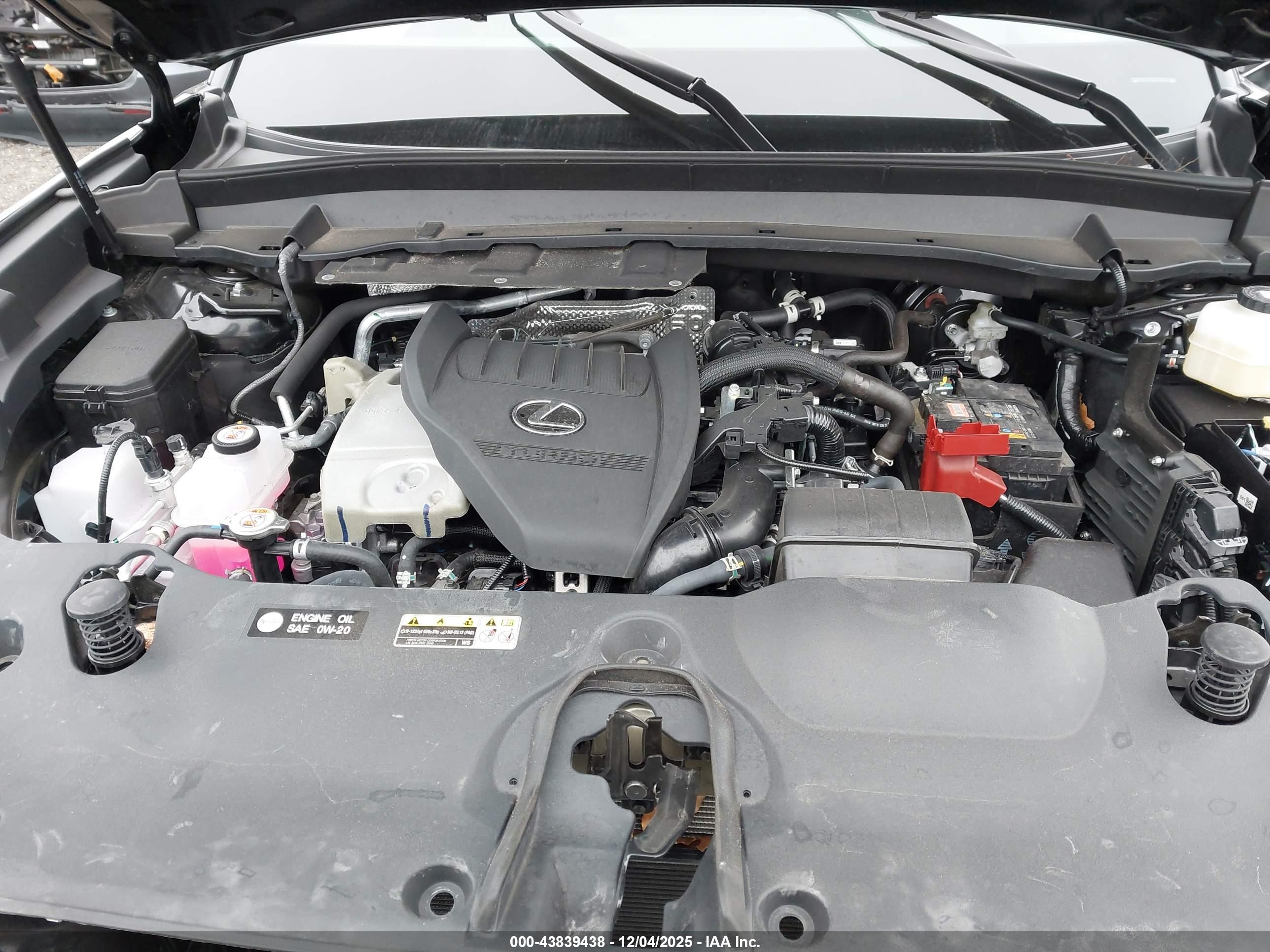 LEXUS TX image 10