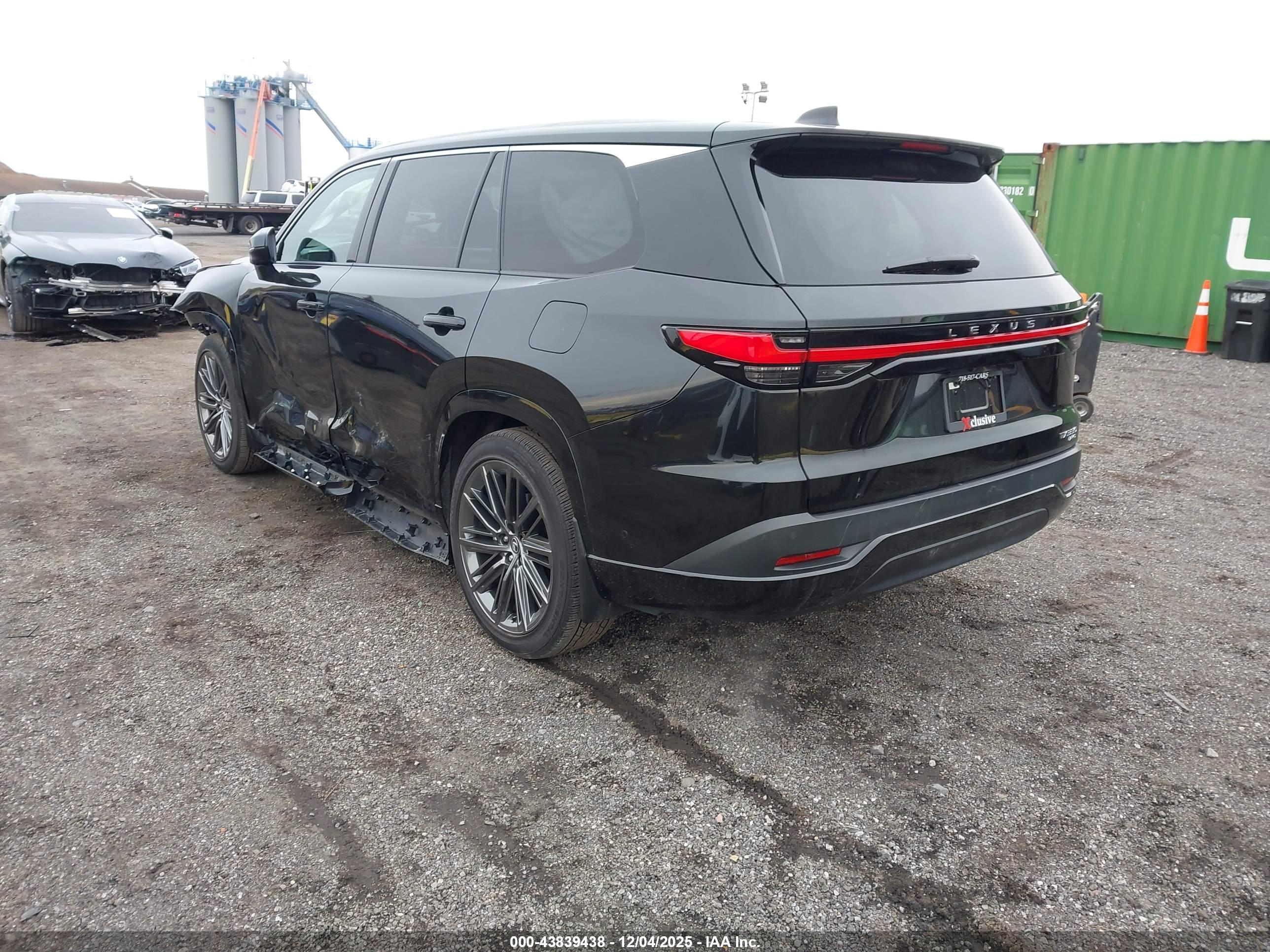 LEXUS TX image 3