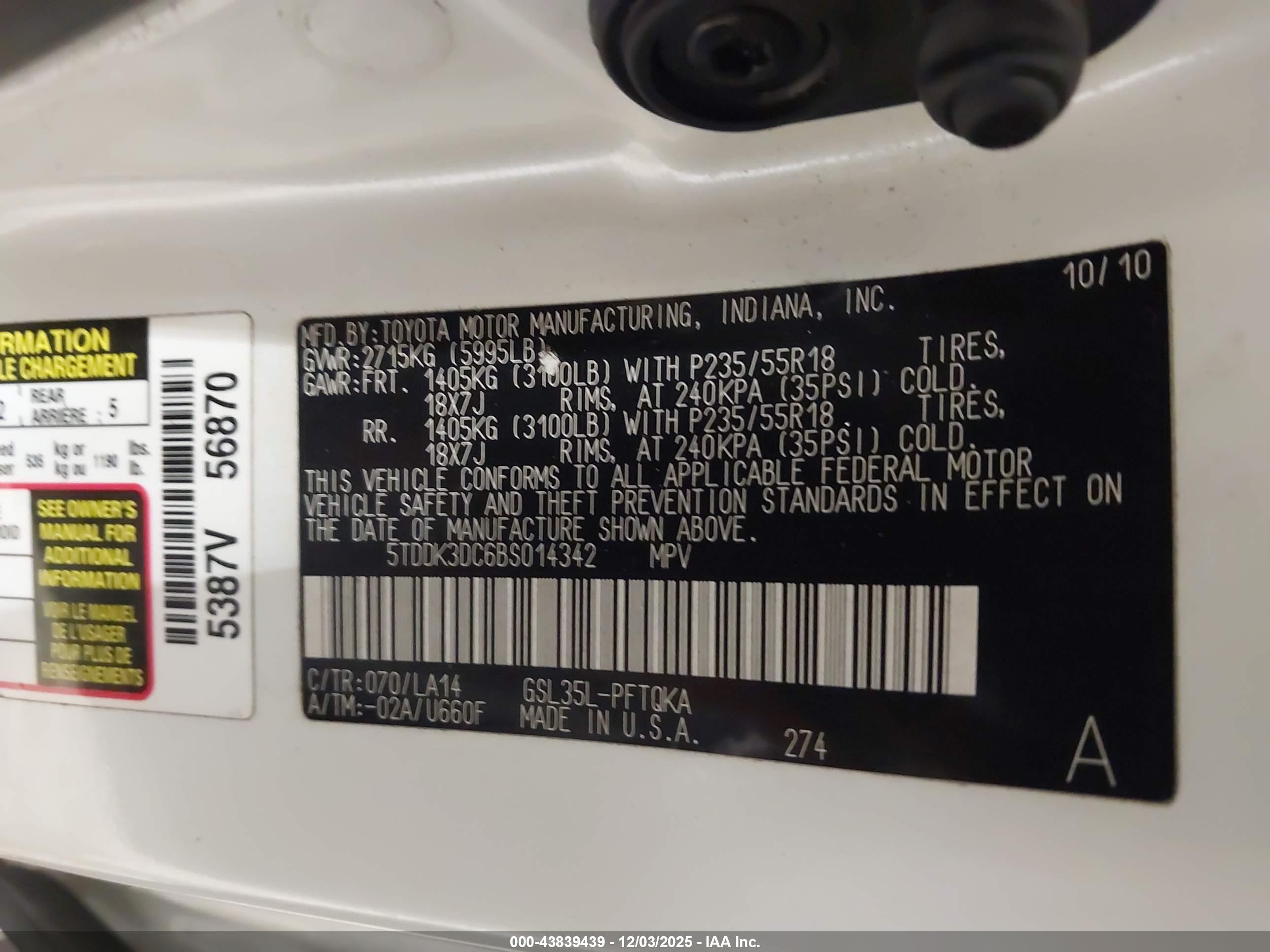 TOYOTA SIENNA image 9