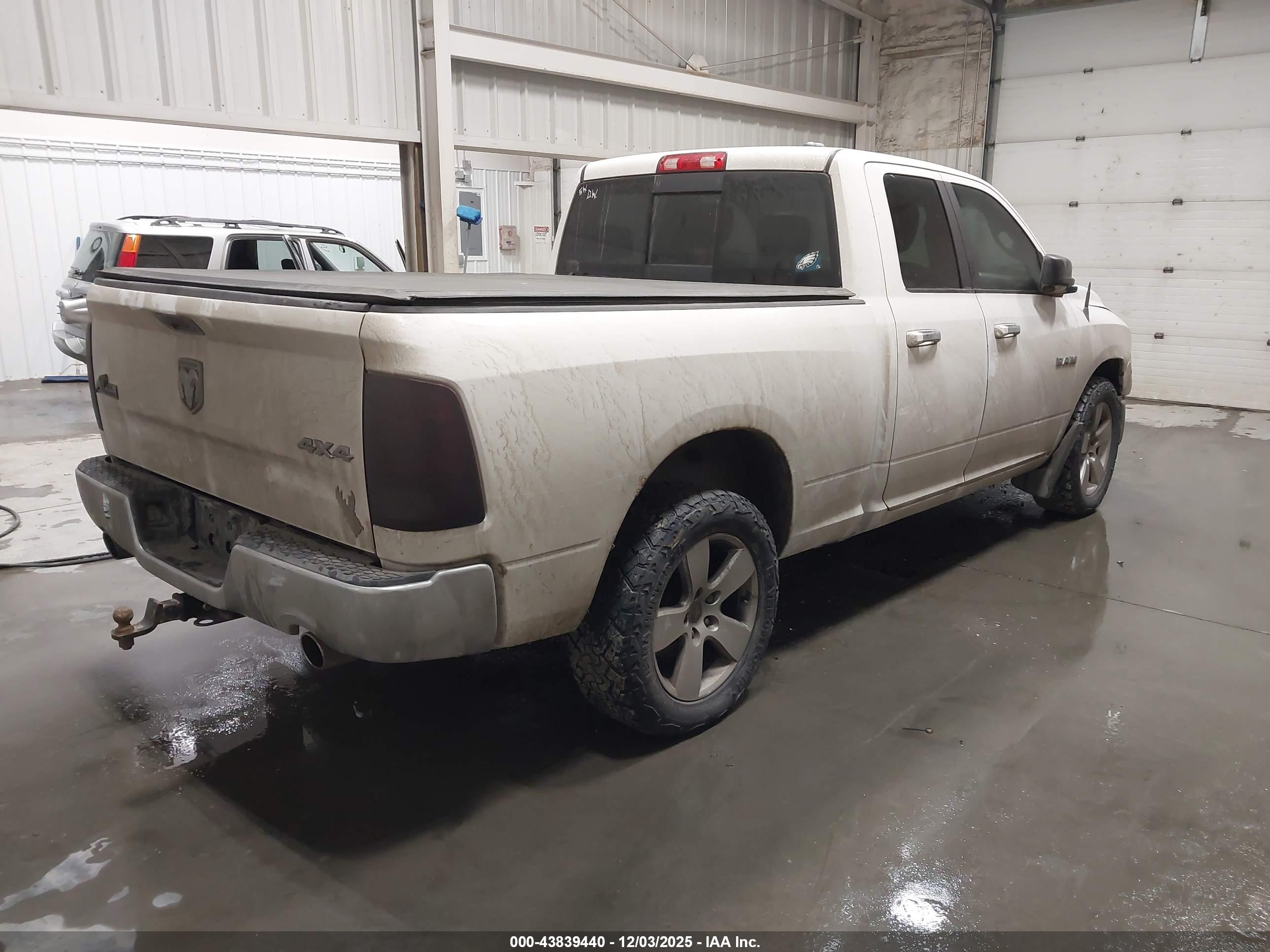 DODGE RAM image 4
