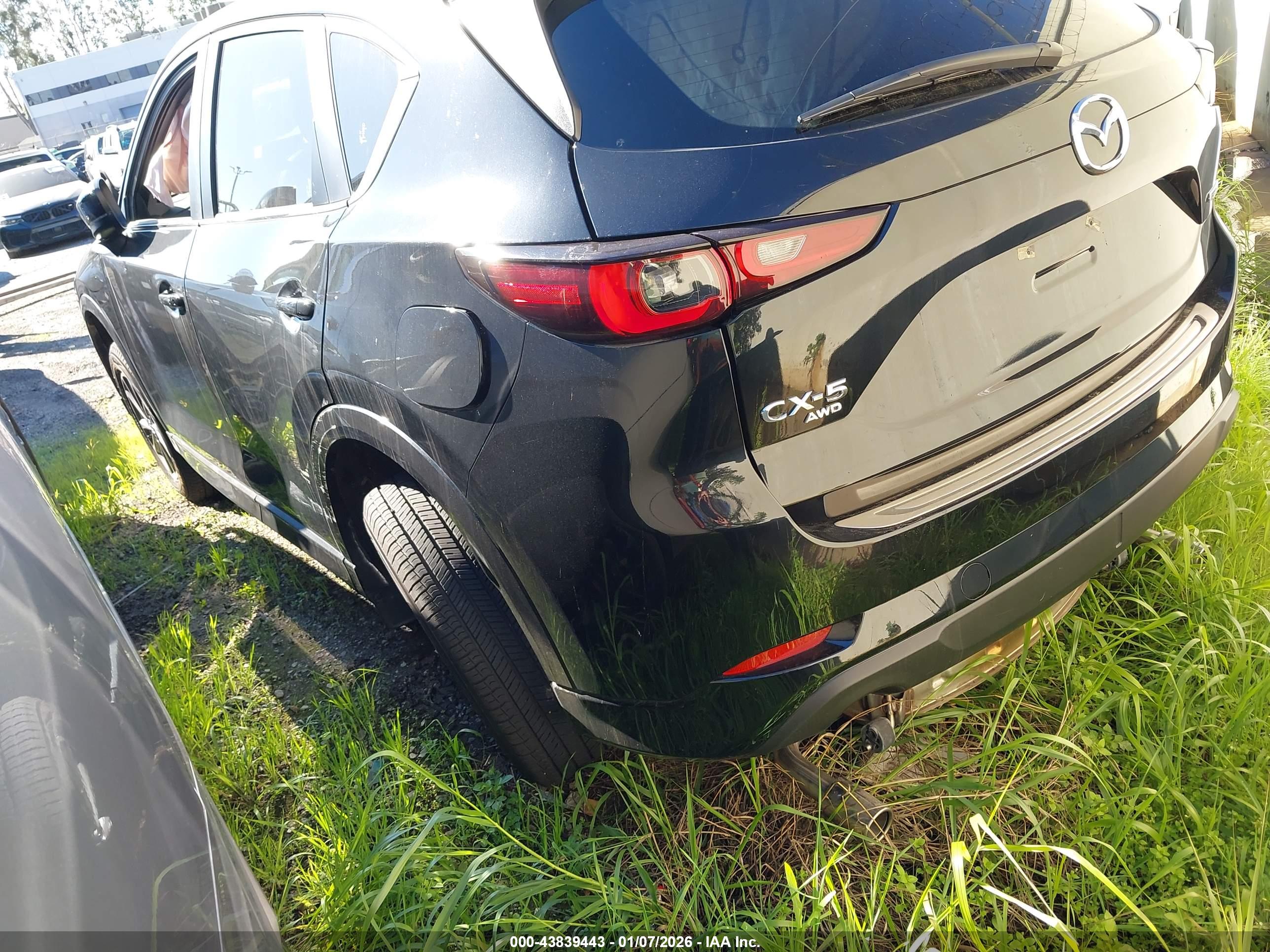 MAZDA CX-5 image 3