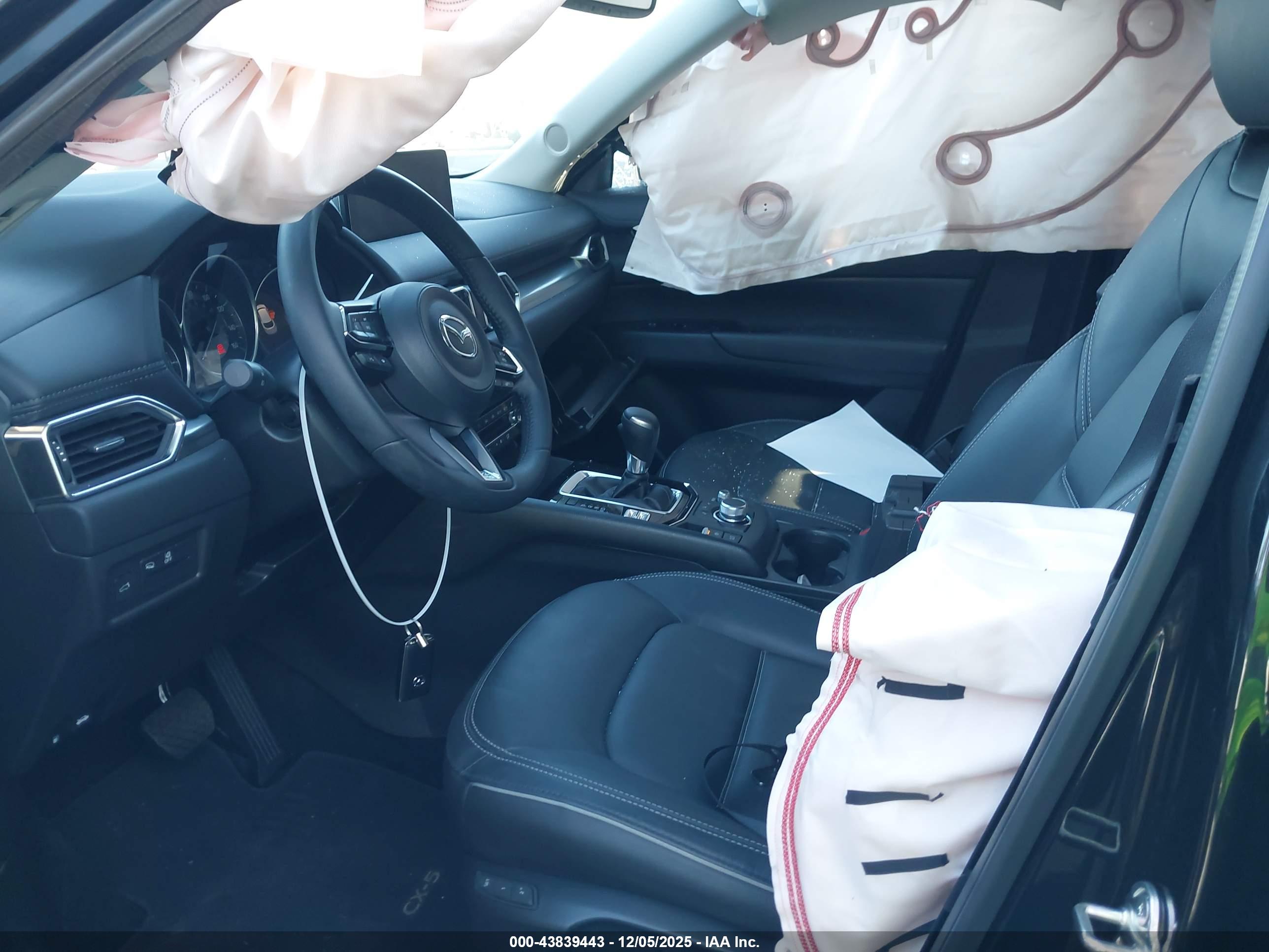 MAZDA CX-5 image 5