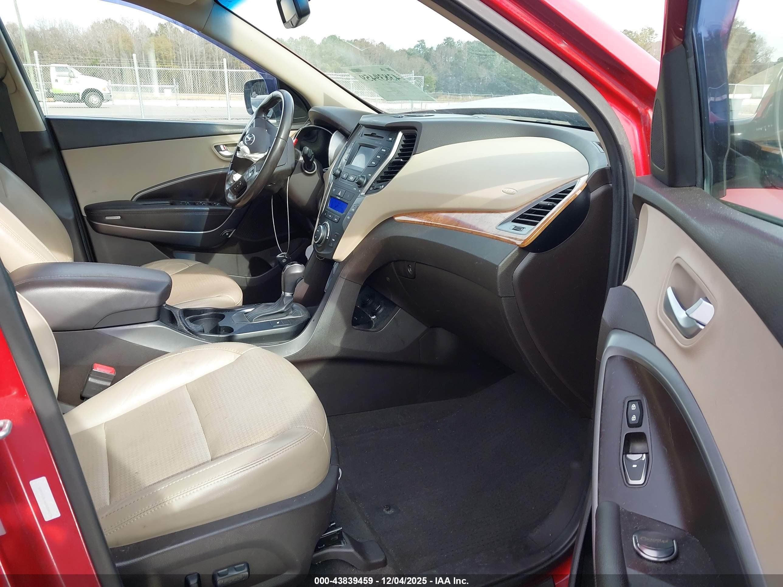 HYUNDAI SANTA image 5